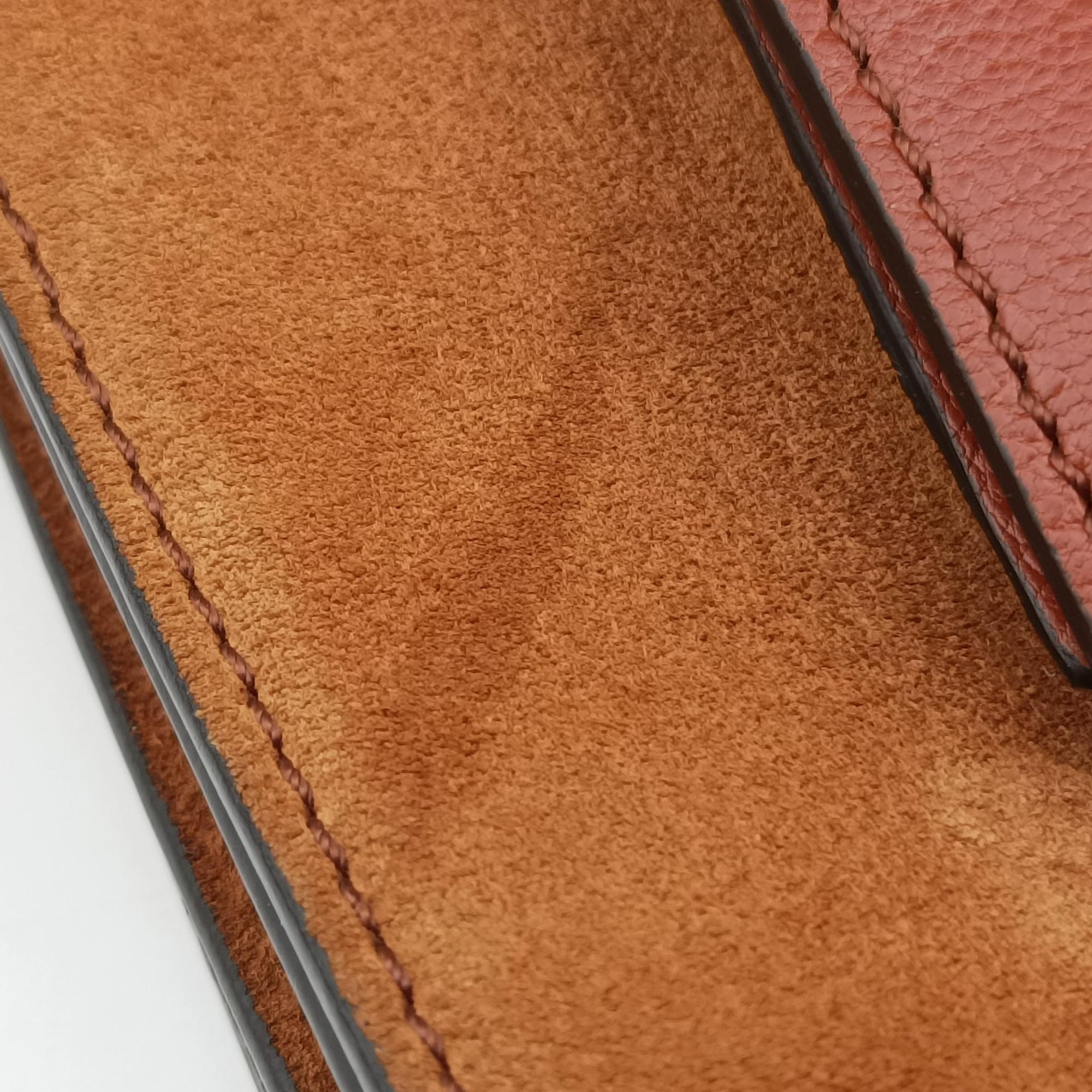 Pre-owned Givenchy GV3 small Chestnut Leather × Suede  shoulderbag | stylenewstar