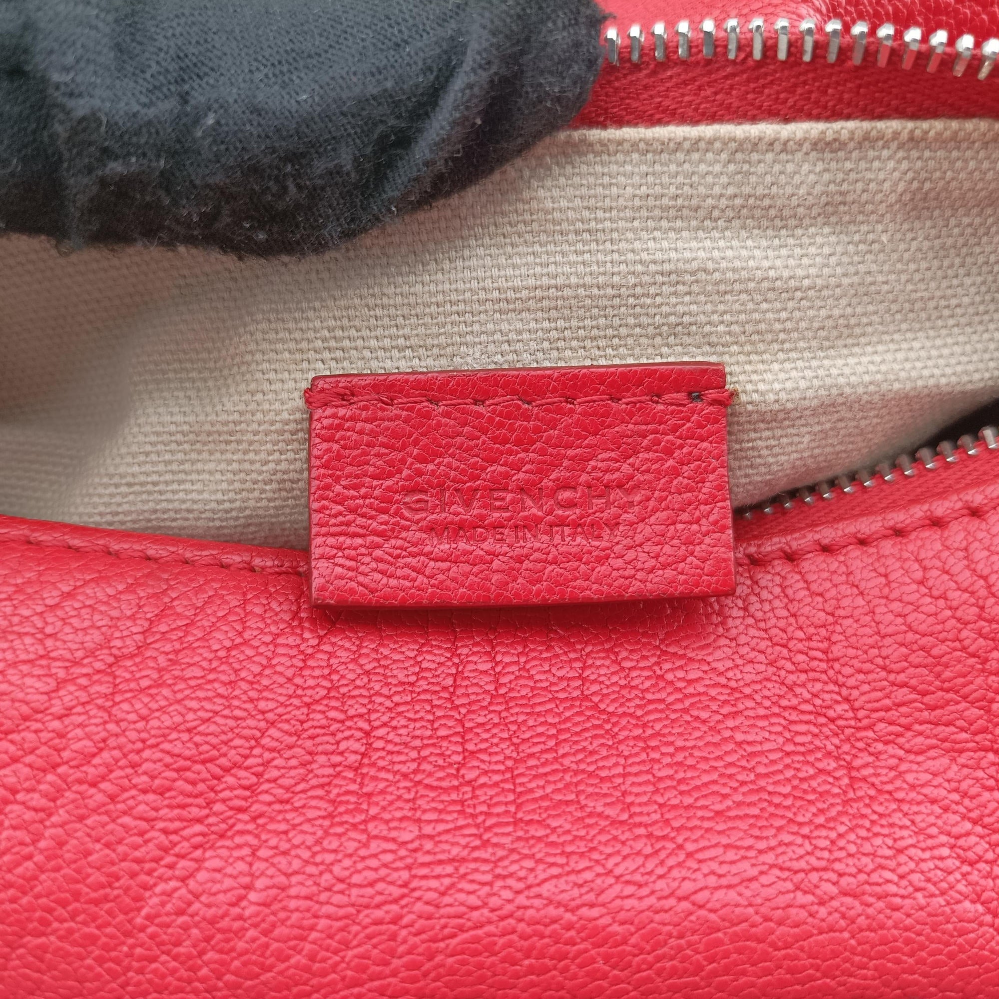 Pre-owned Givenchy Pandora Red Leather  shoulderbag | stylenewstar