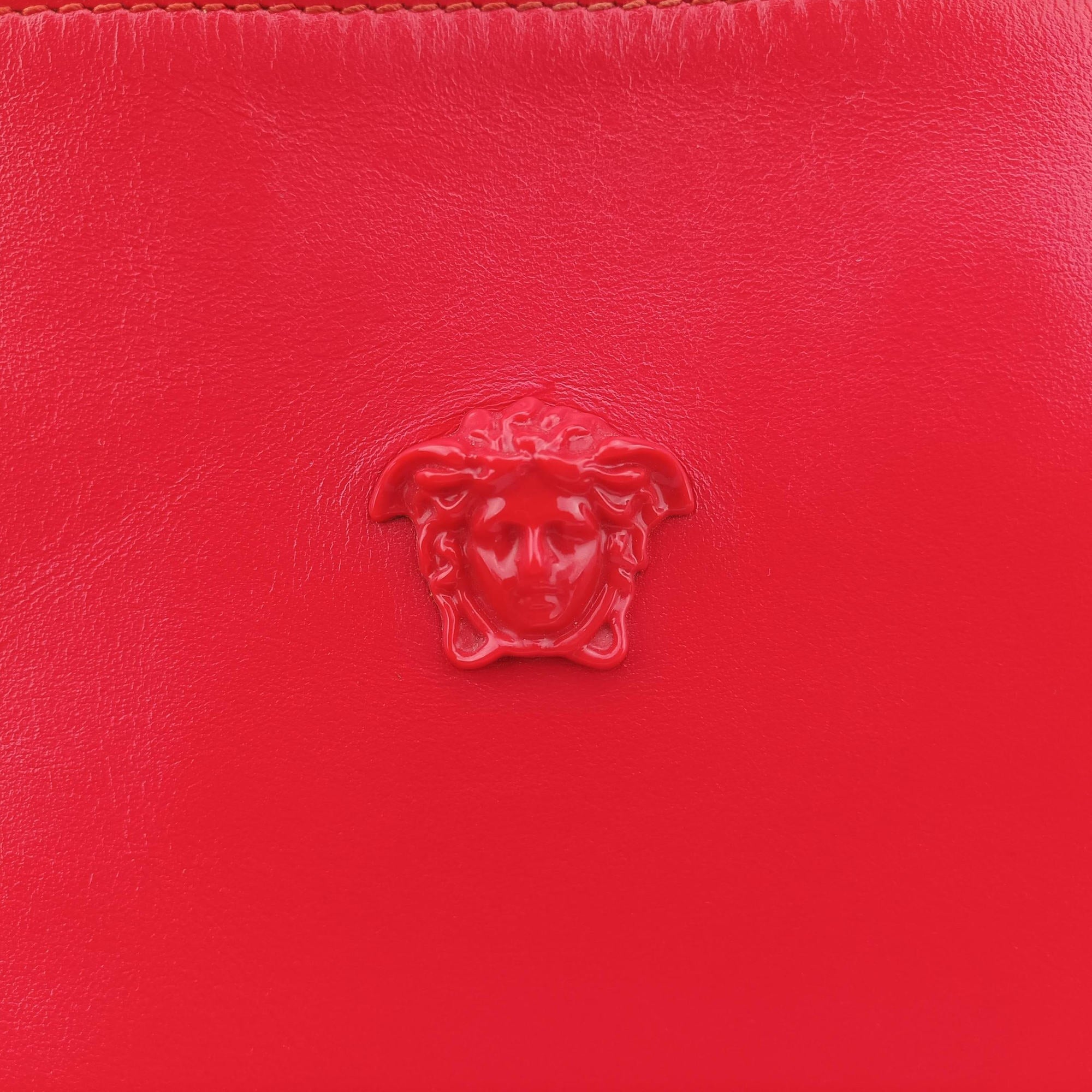 Pre-owned VERSACE La Medusa Red Leather  shoulderbag | stylenewstar