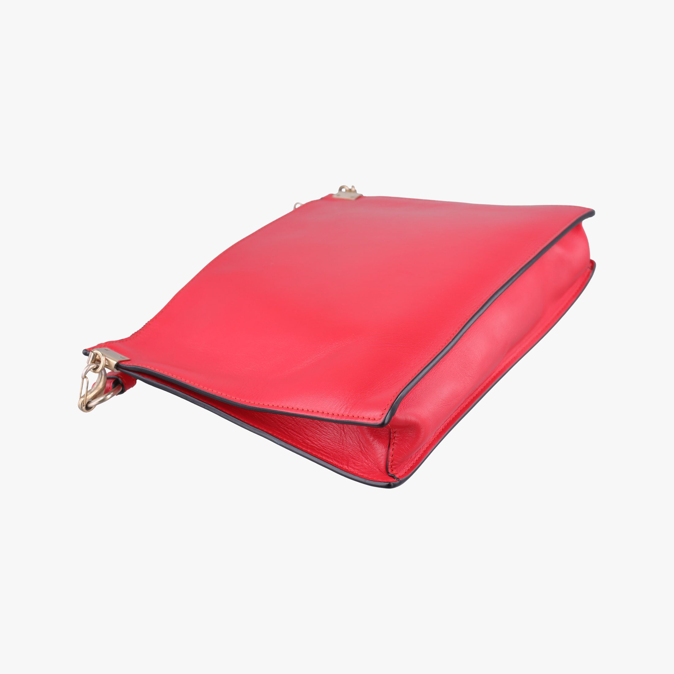 Pre-owned VERSACE La Medusa Red Leather  shoulderbag | stylenewstar
