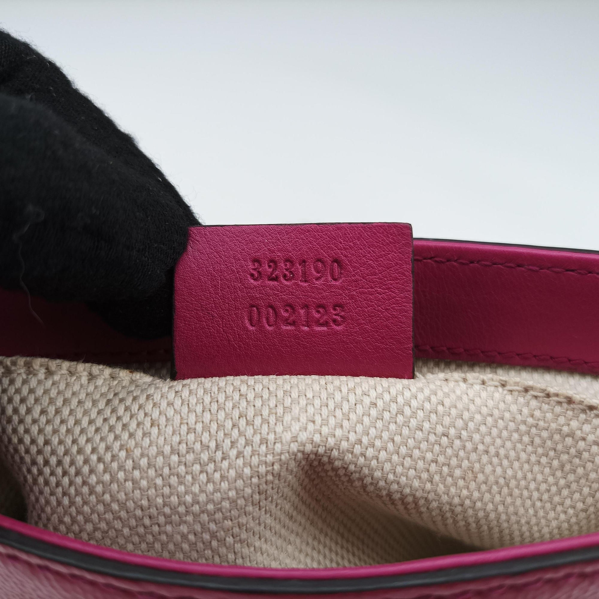 Pre-owned Gucci Soho RoseRed Patent Leather 323190 shoulderbag | stylenewstar