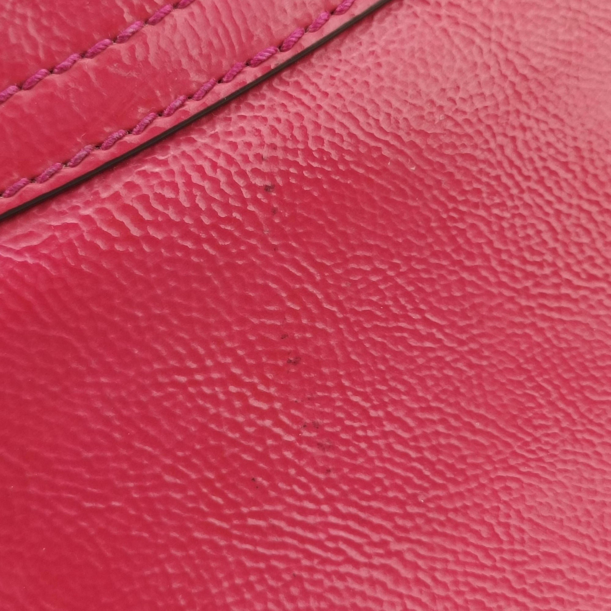 Pre-owned Gucci Soho RoseRed Patent Leather 323190 shoulderbag | stylenewstar