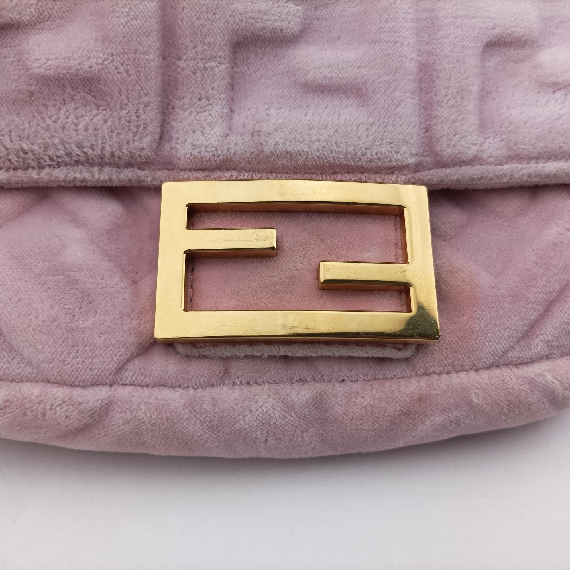 Vintage Fendi BAGUETTE Pink velour 8BS017 shoulderbag | stylenewstar