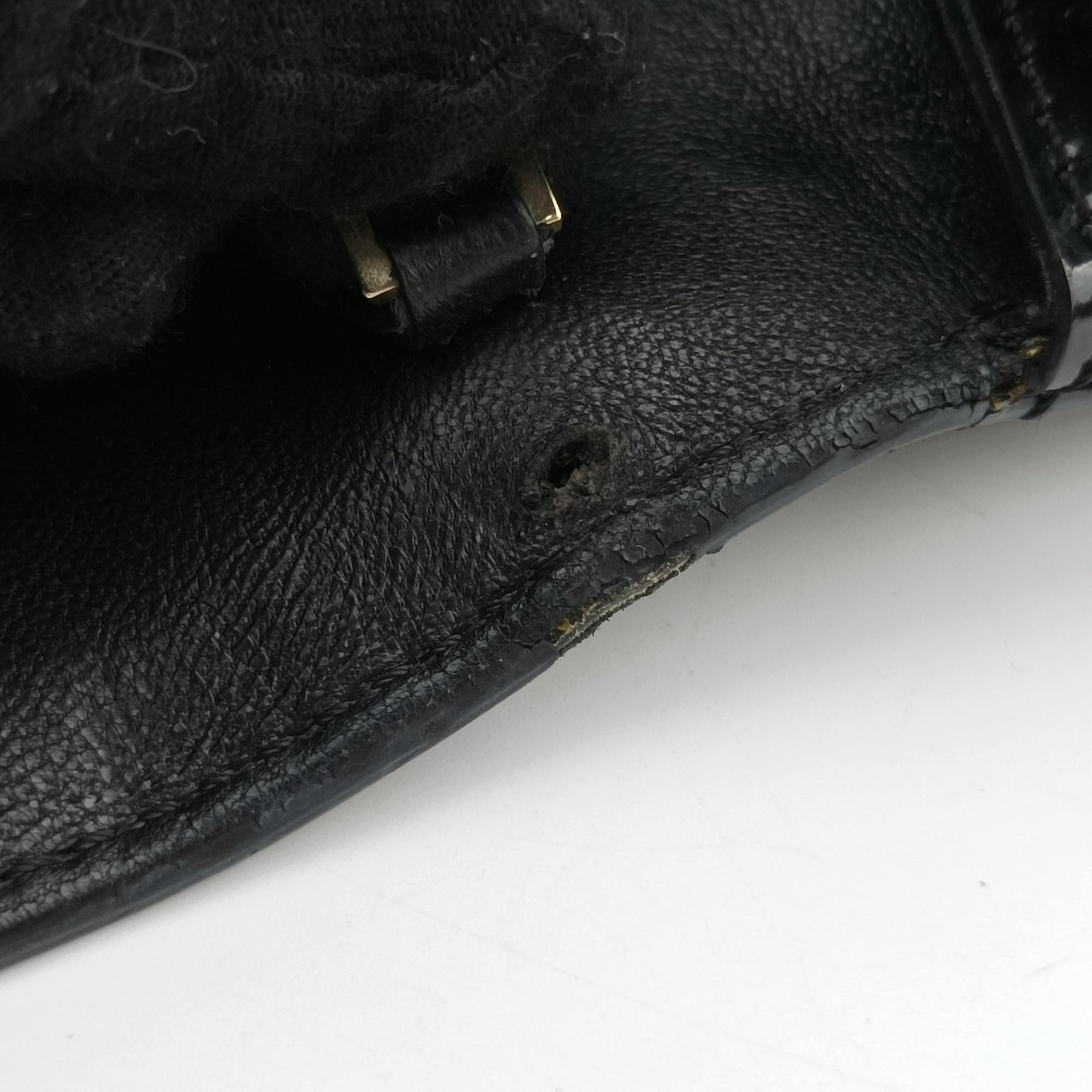 Pre-owned VERSACE La Medusa Black Enamel  clutchbag | stylenewstar