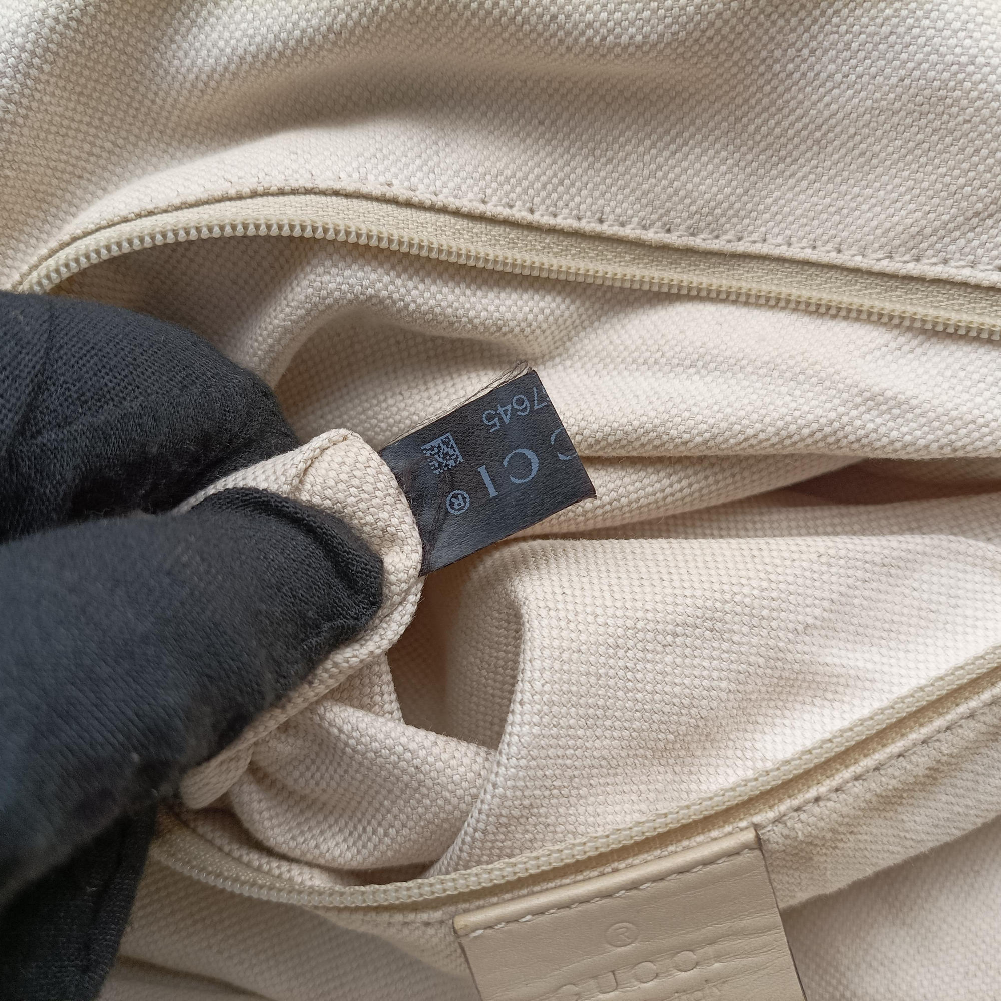 Pre-owned Gucci Sukey GUCCISSIMA Beige×White canvas×leather 223974 handbag | stylenewstar