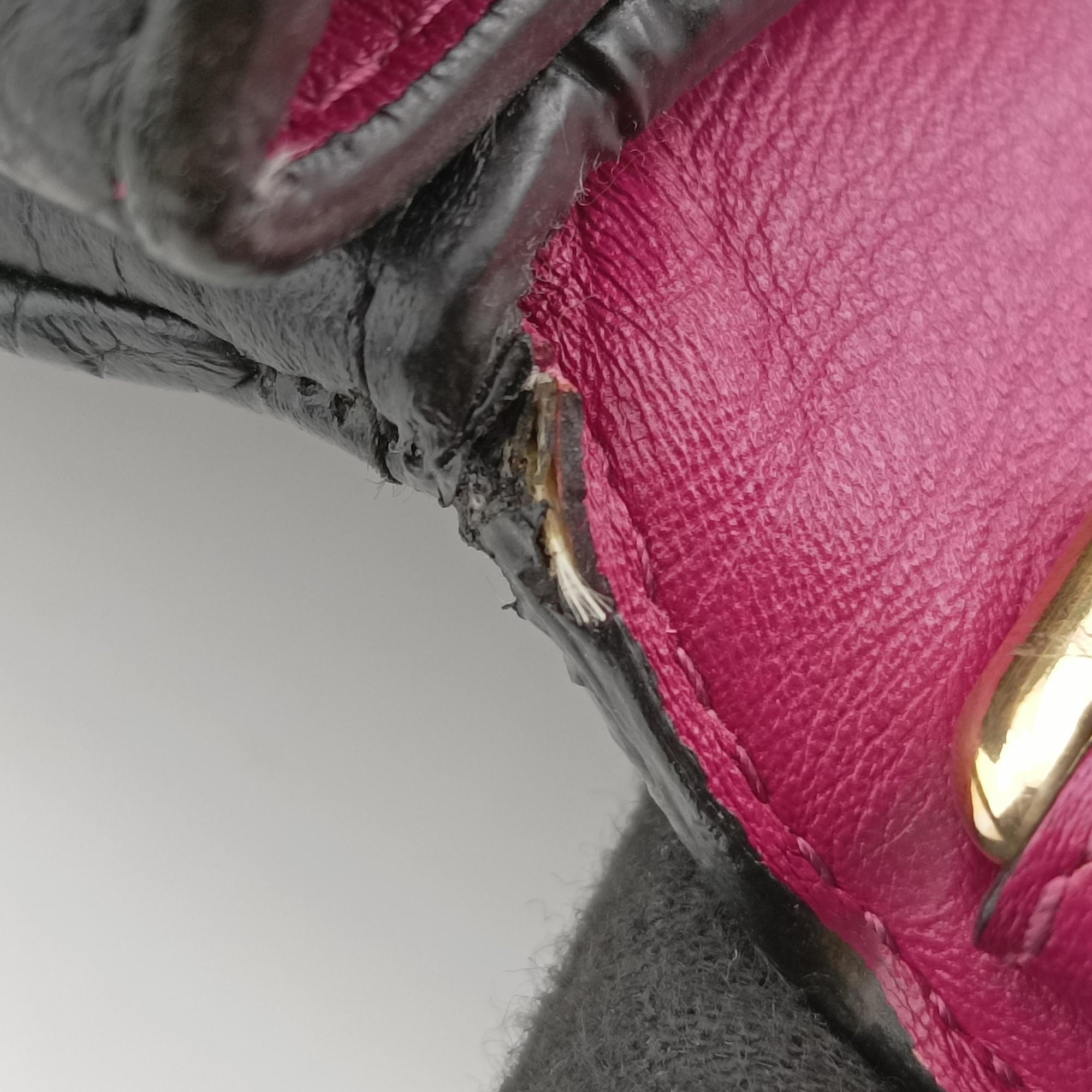 Secondhand Christian Dior Be Dior Black Leather  shoulderbag | stylenewstar