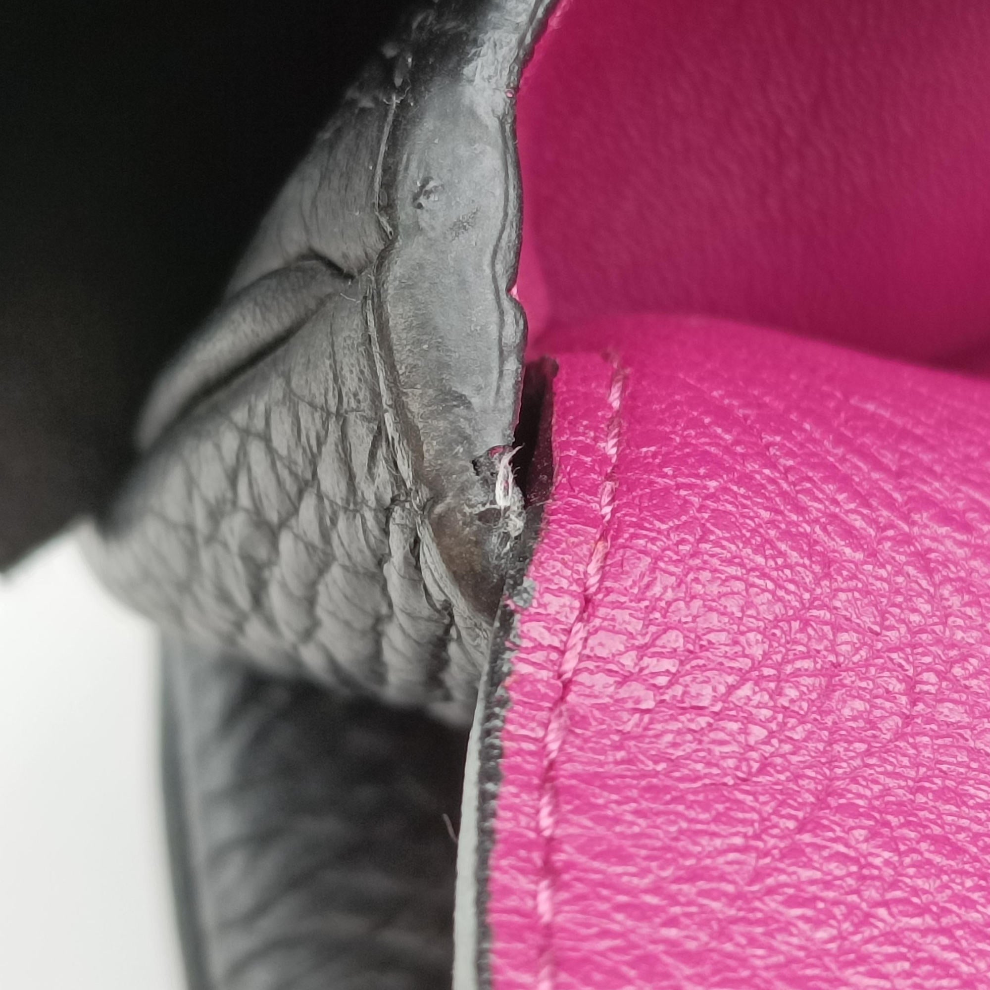 Secondhand Christian Dior Be Dior Black Leather  shoulderbag | stylenewstar