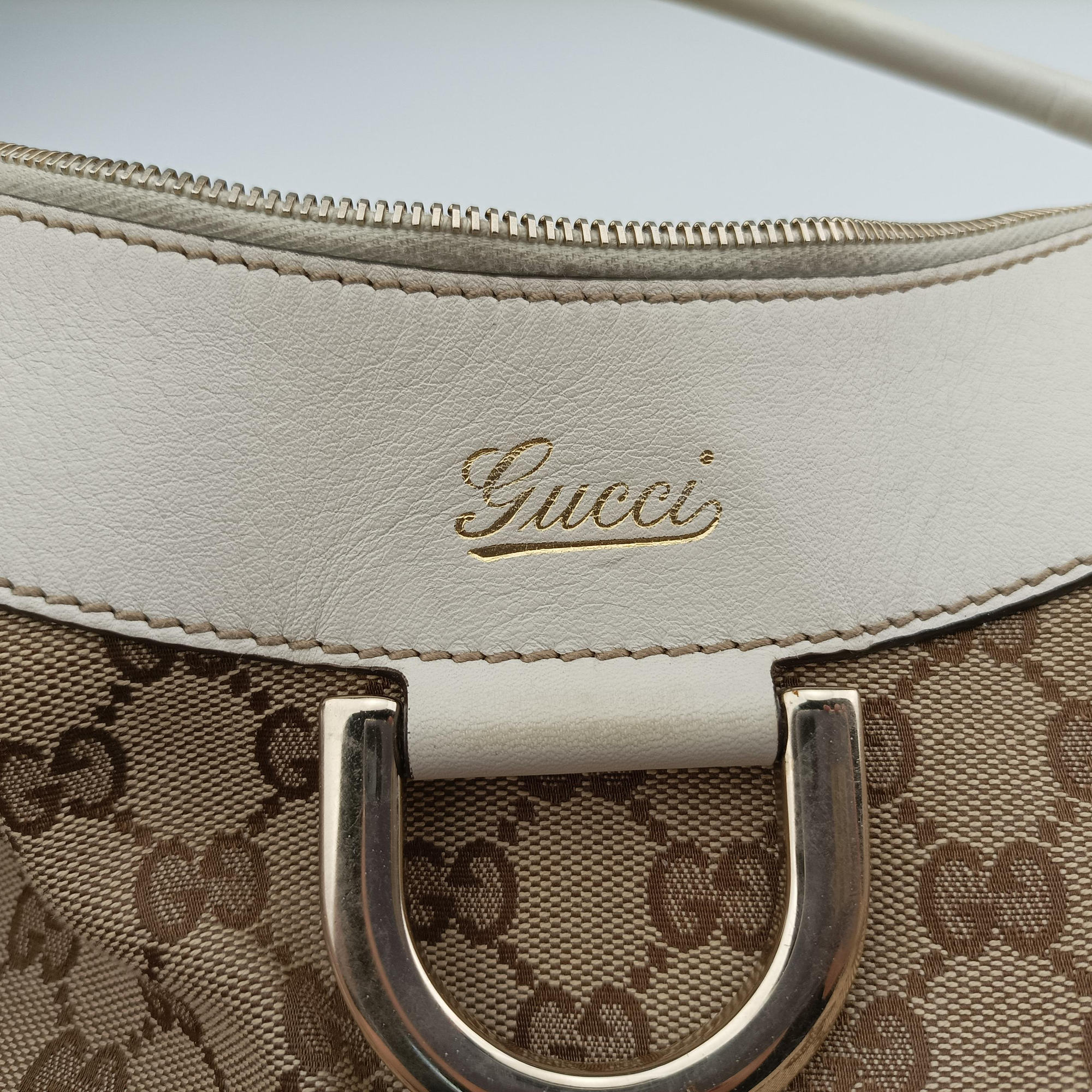 Secondhand Gucci Abbey D-ring Hobo Beige×White canvas×leather 189833 handbag | stylenewstar