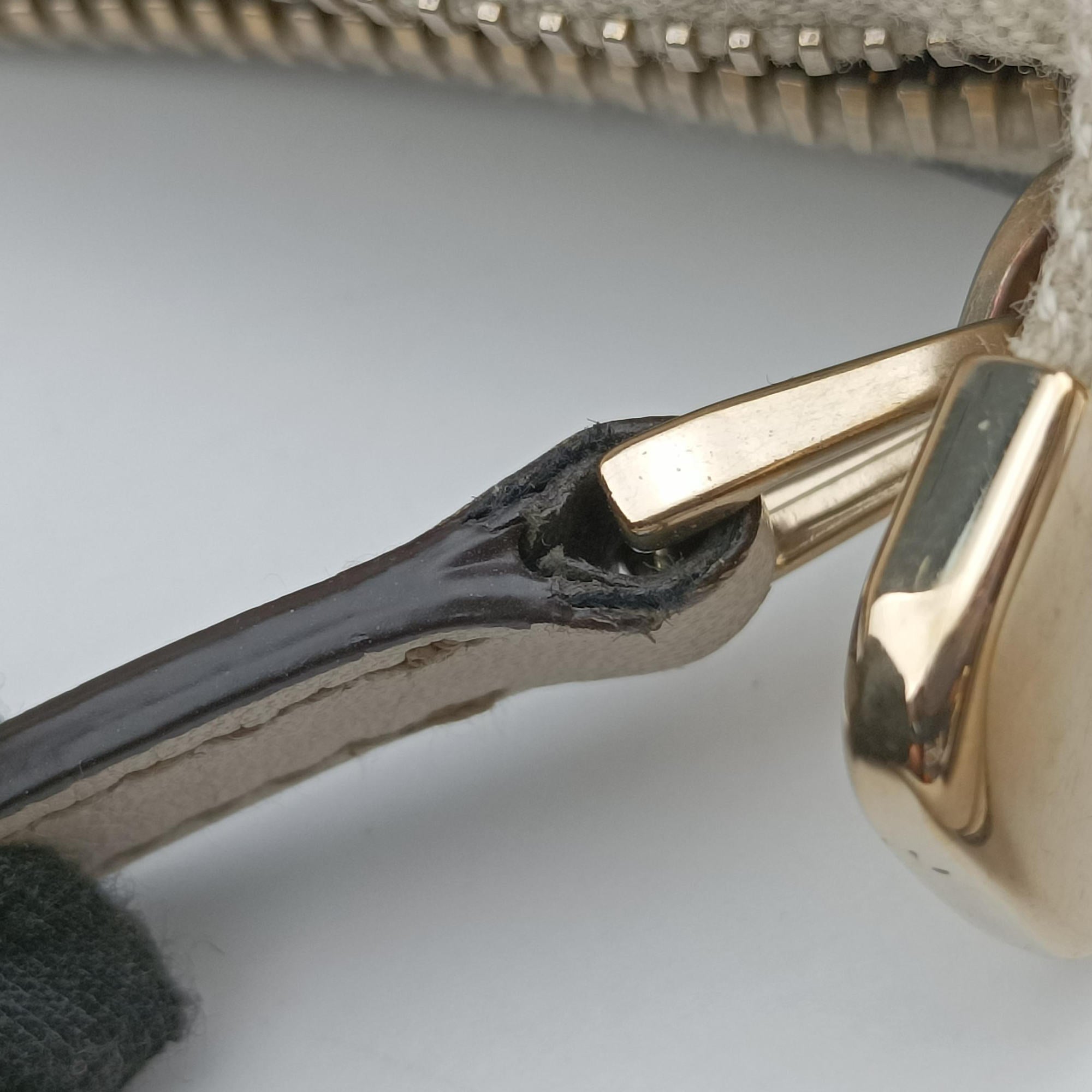 Secondhand Gucci Abbey D-ring Hobo Beige×White canvas×leather 189833 handbag | stylenewstar