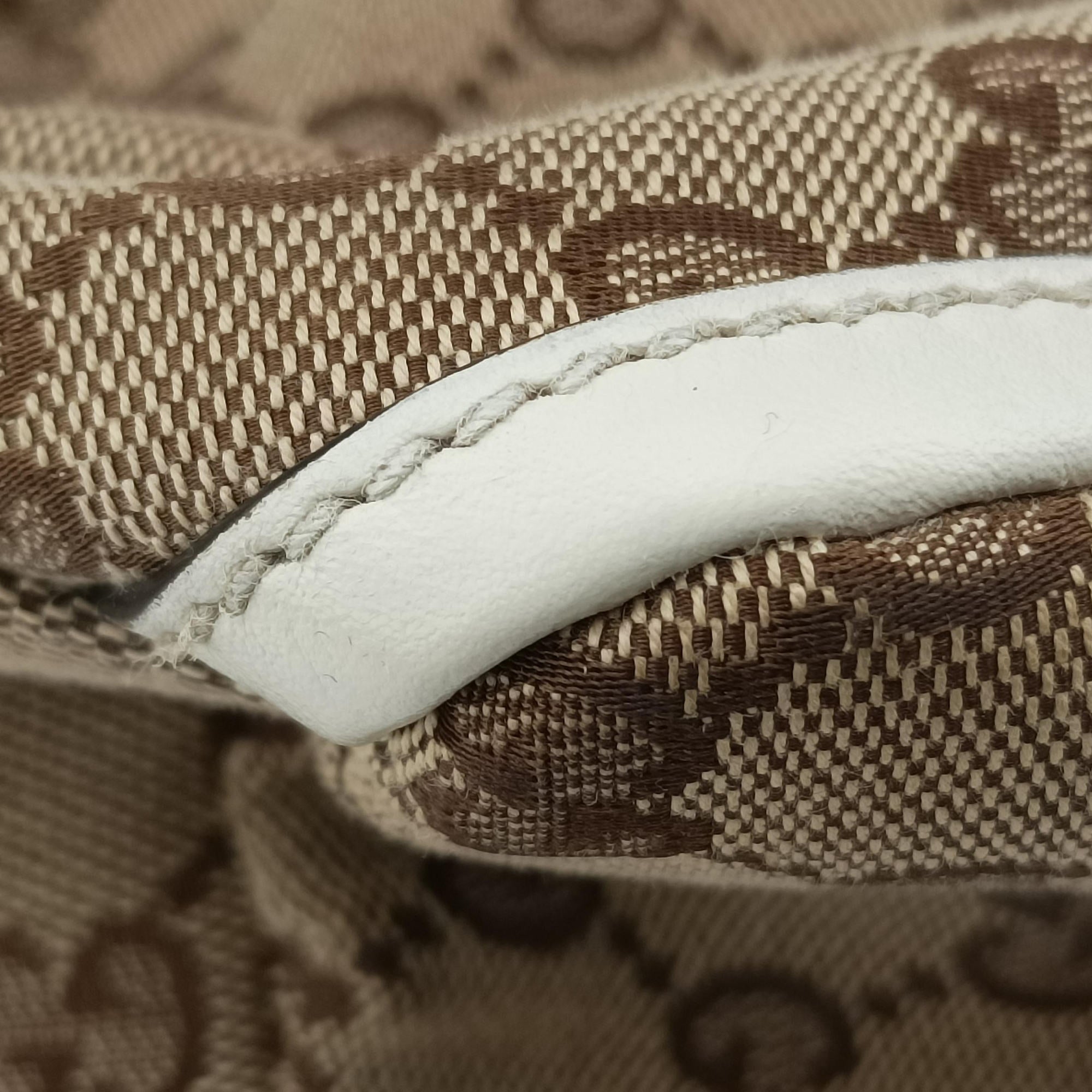 Secondhand Gucci Abbey D-ring Hobo Beige×White canvas×leather 189833 handbag | stylenewstar