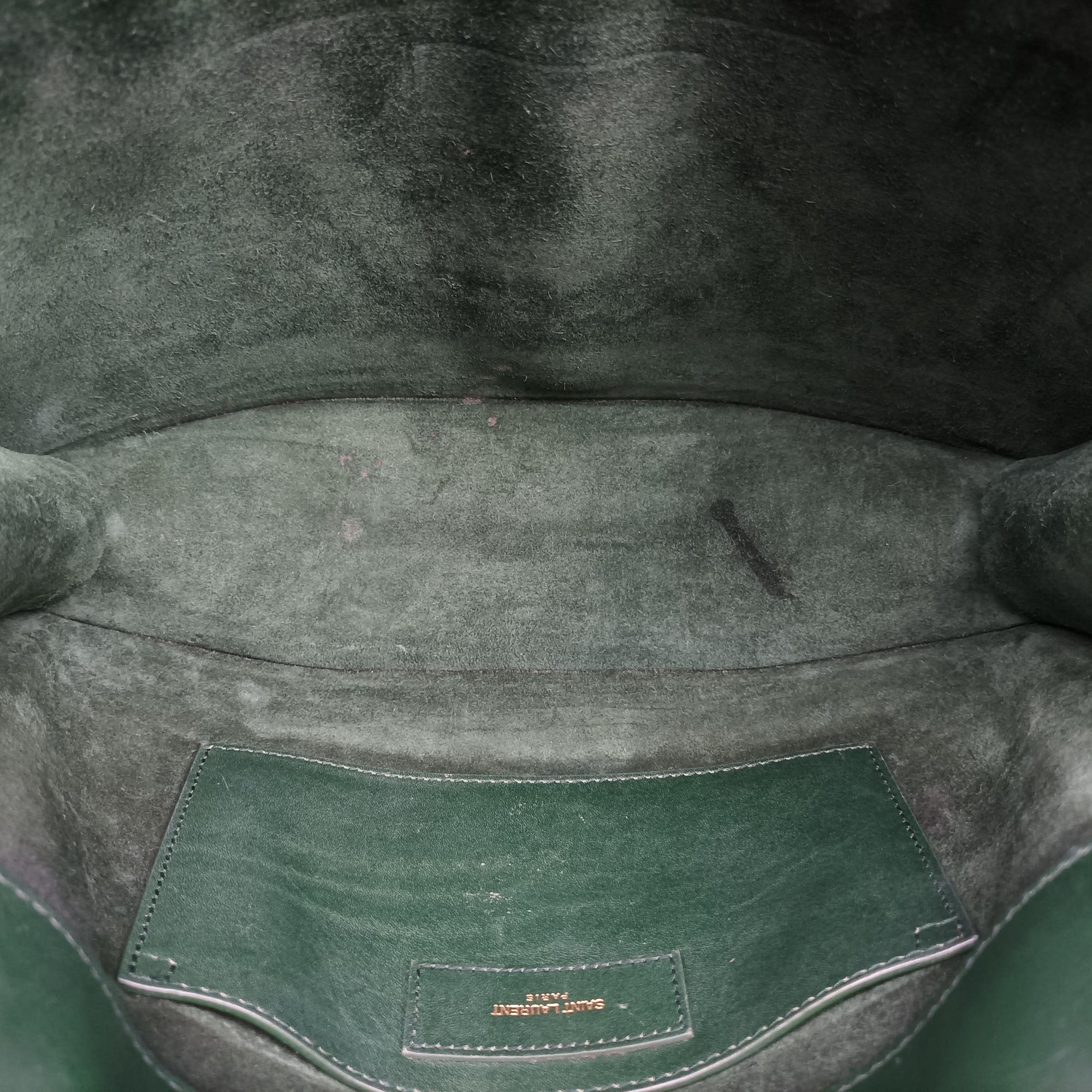Pre-owned Yves Saint Laurent BETTY Green Leather 314515 shoulderbag | stylenewstar