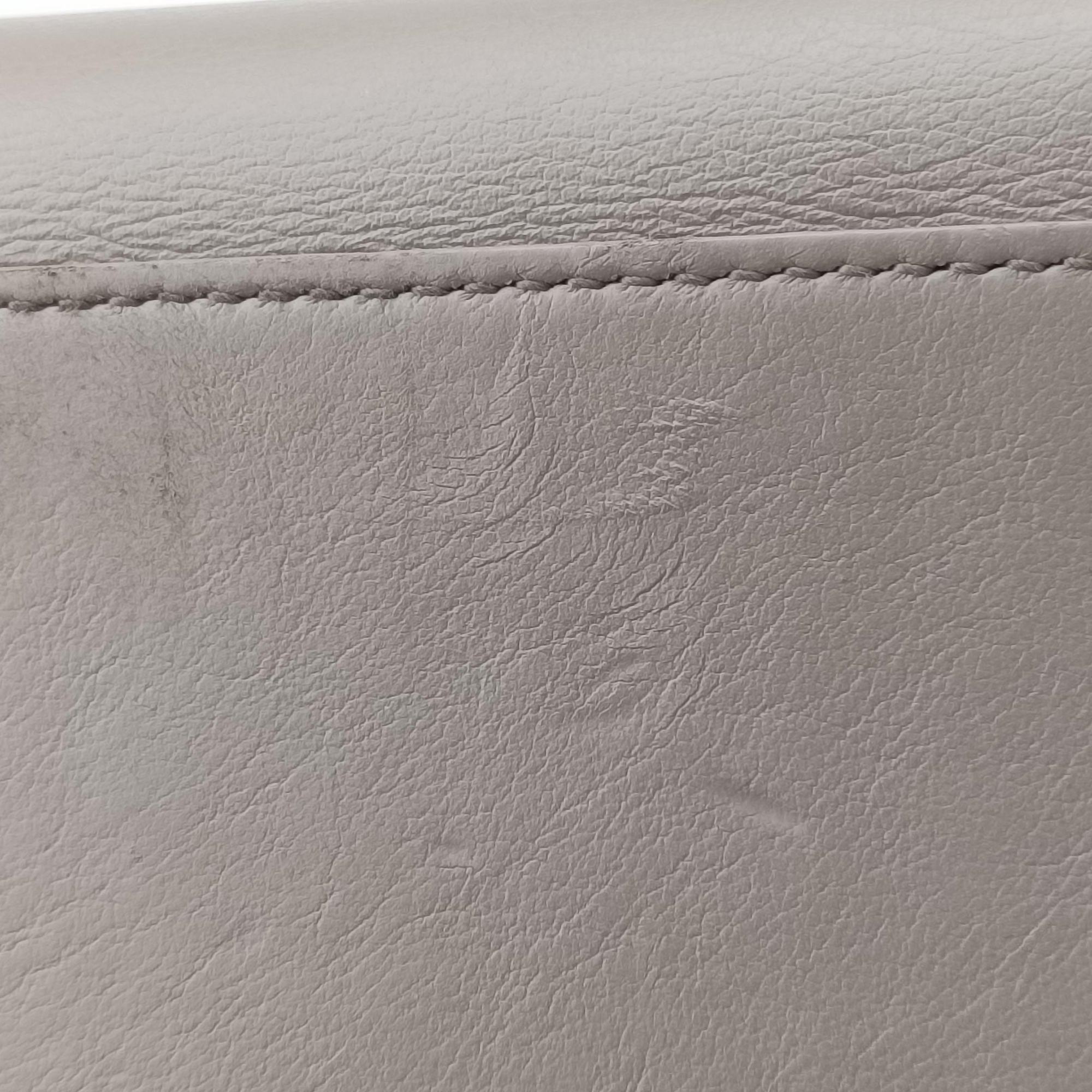 Pre-owned Yves Saint Laurent SAC DE JOUR Grey Leather 355153 shoulderbag | stylenewstar