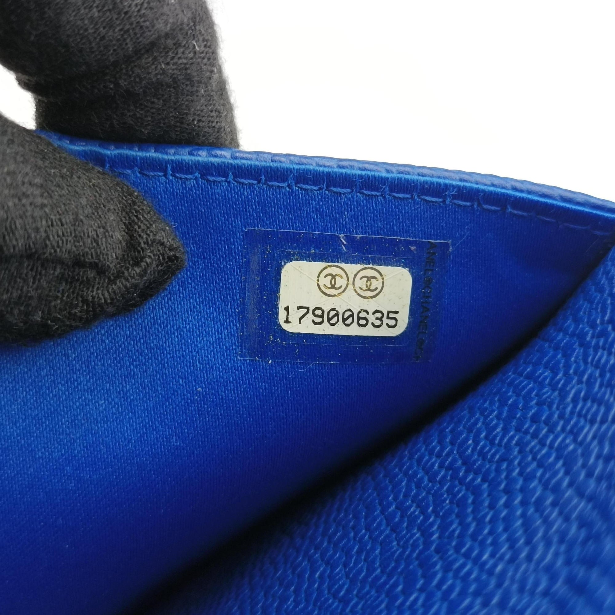Pre-owned Chanel Caviar Wallet Chain Blue caviar skin A68872 shoulderbag | stylenewstar