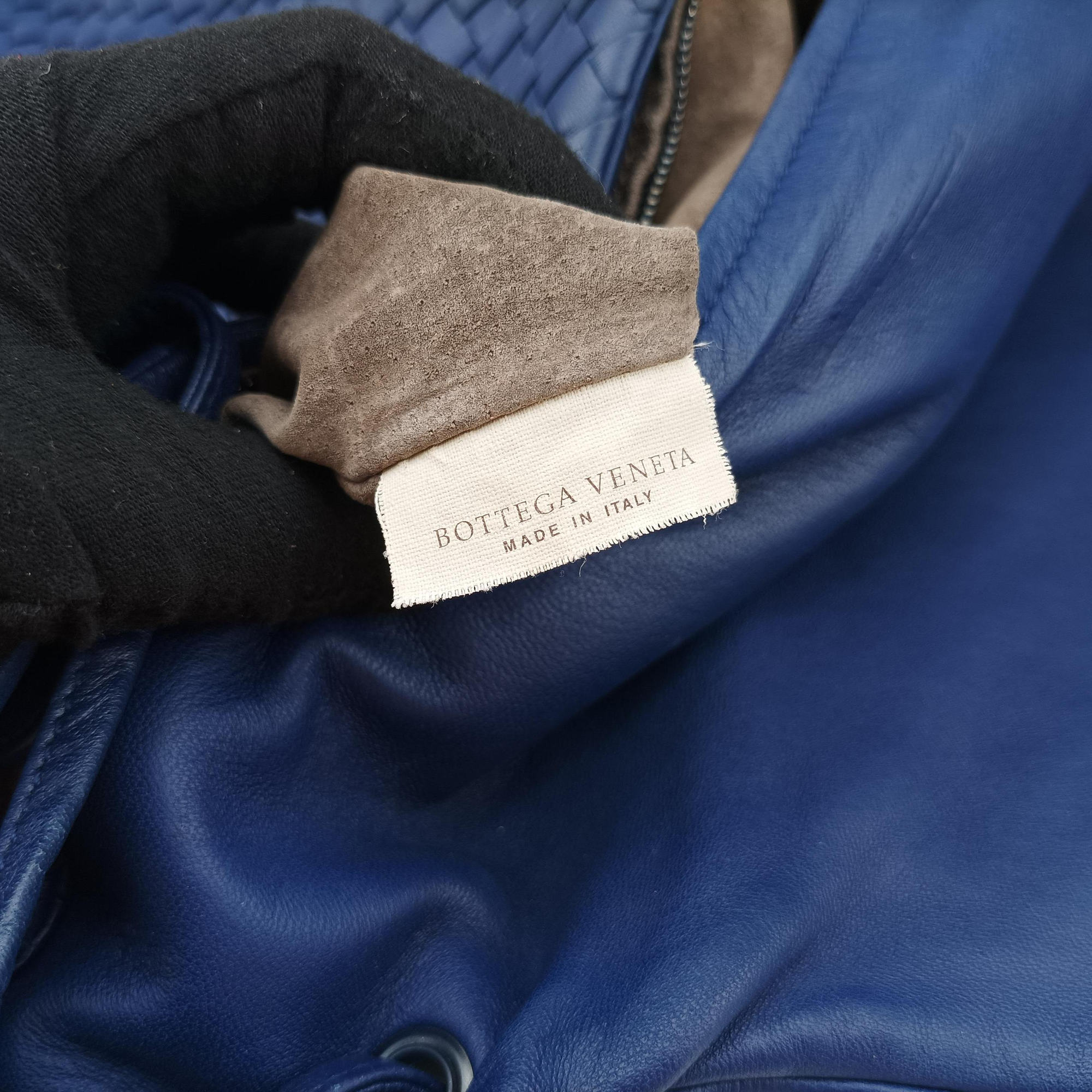 Pre-owned Bottega Veneta Intrecciato Navy lambskin  shoulderbag | stylenewstar