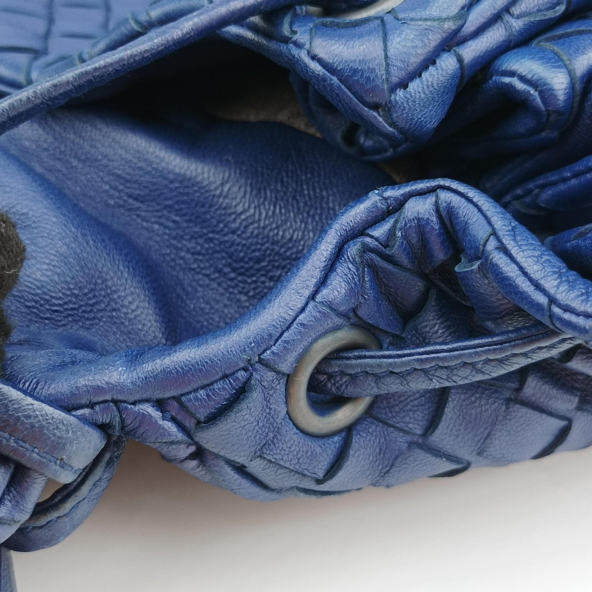 Pre-owned Bottega Veneta Intrecciato Navy lambskin  shoulderbag | stylenewstar
