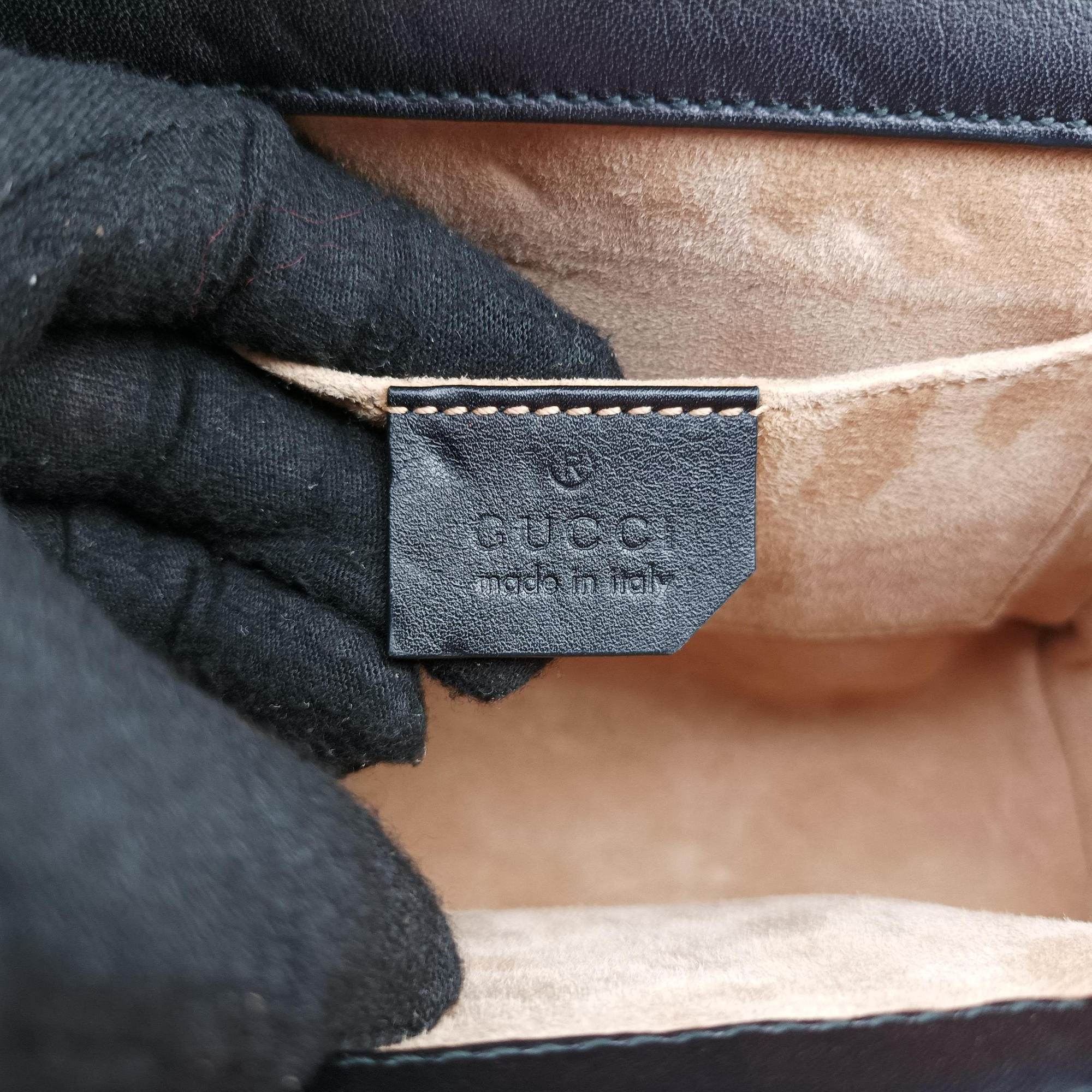 Secondhand Gucci Padlock Black Leather 432182 shoulderbag | stylenewstar