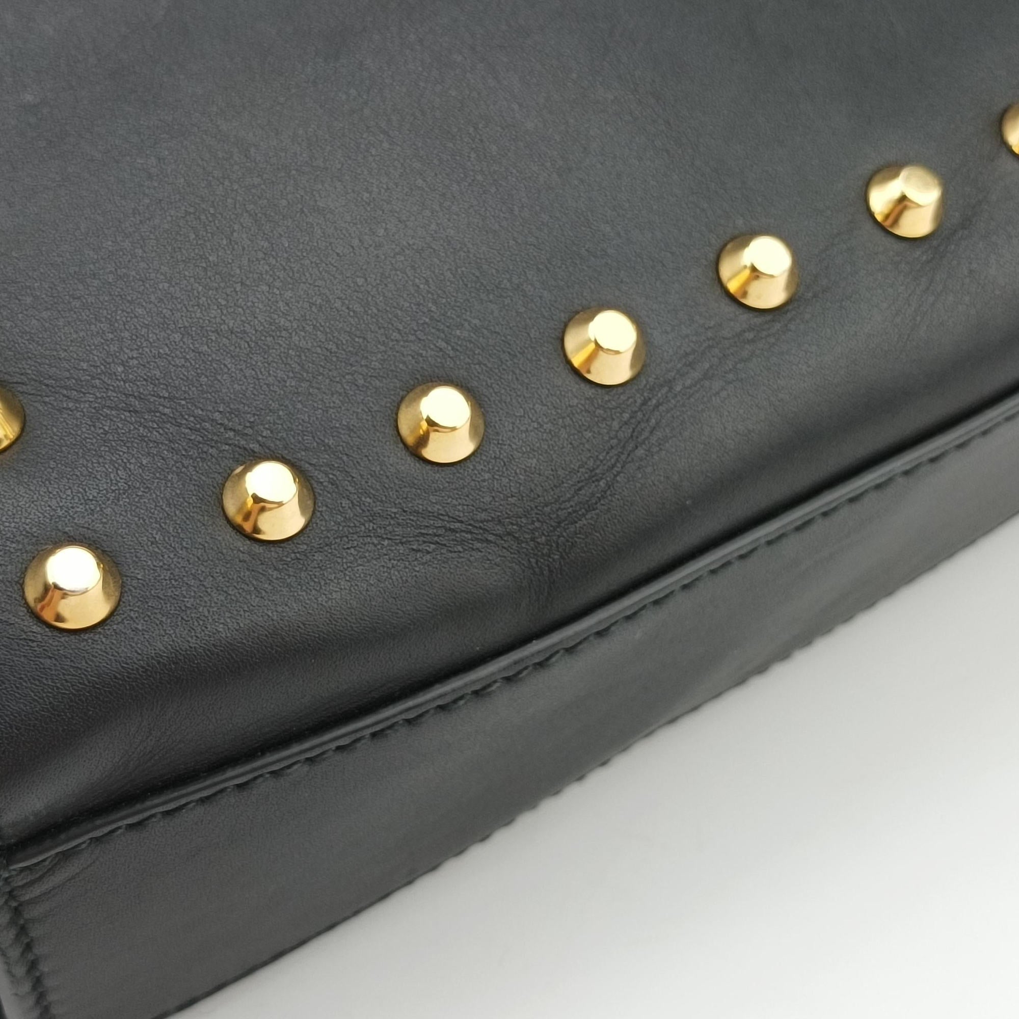 Secondhand Gucci Padlock Black Leather 432182 shoulderbag | stylenewstar