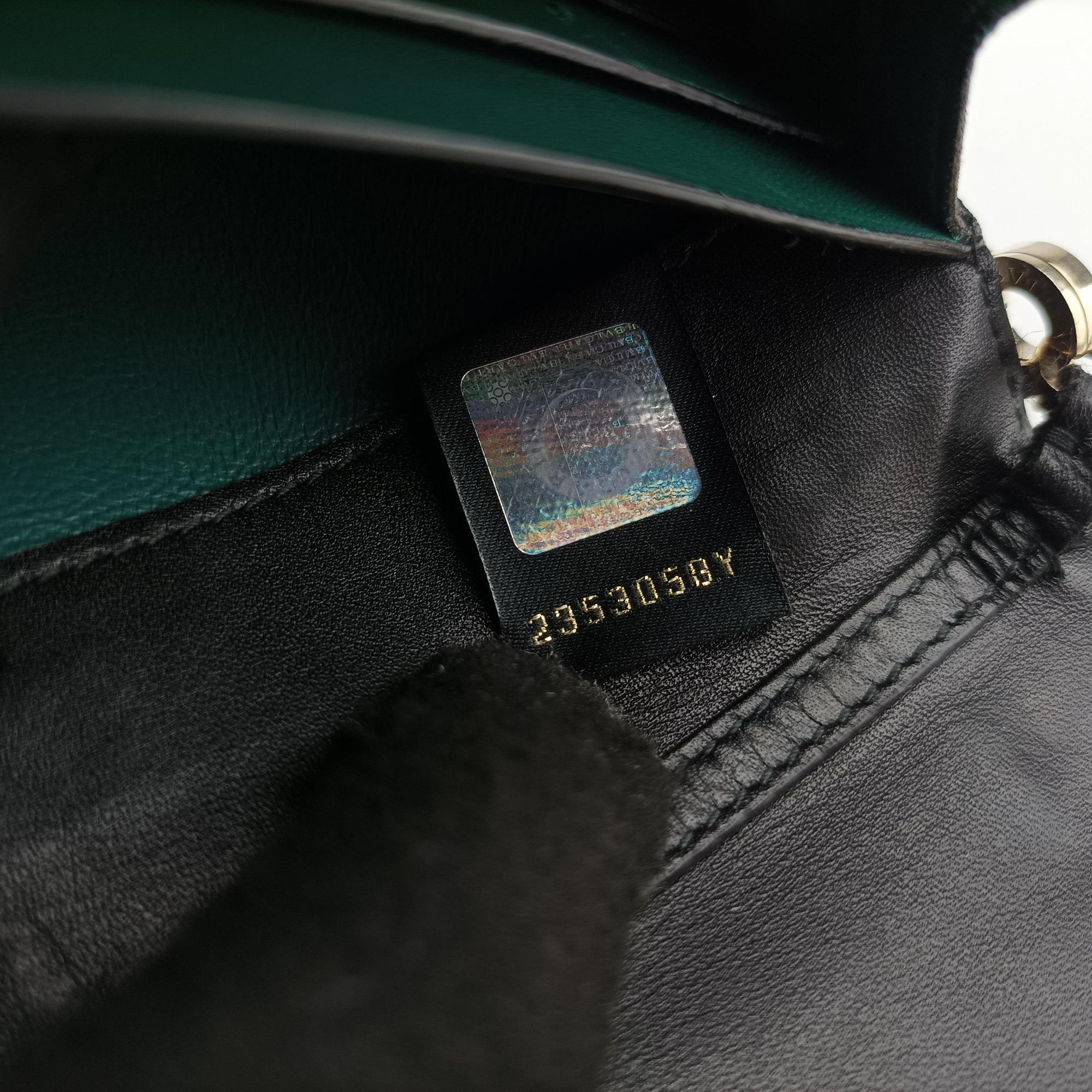 Pre-owned Bvlgari SERPENTI FOREVER Black Leather  shoulderbag | stylenewstar