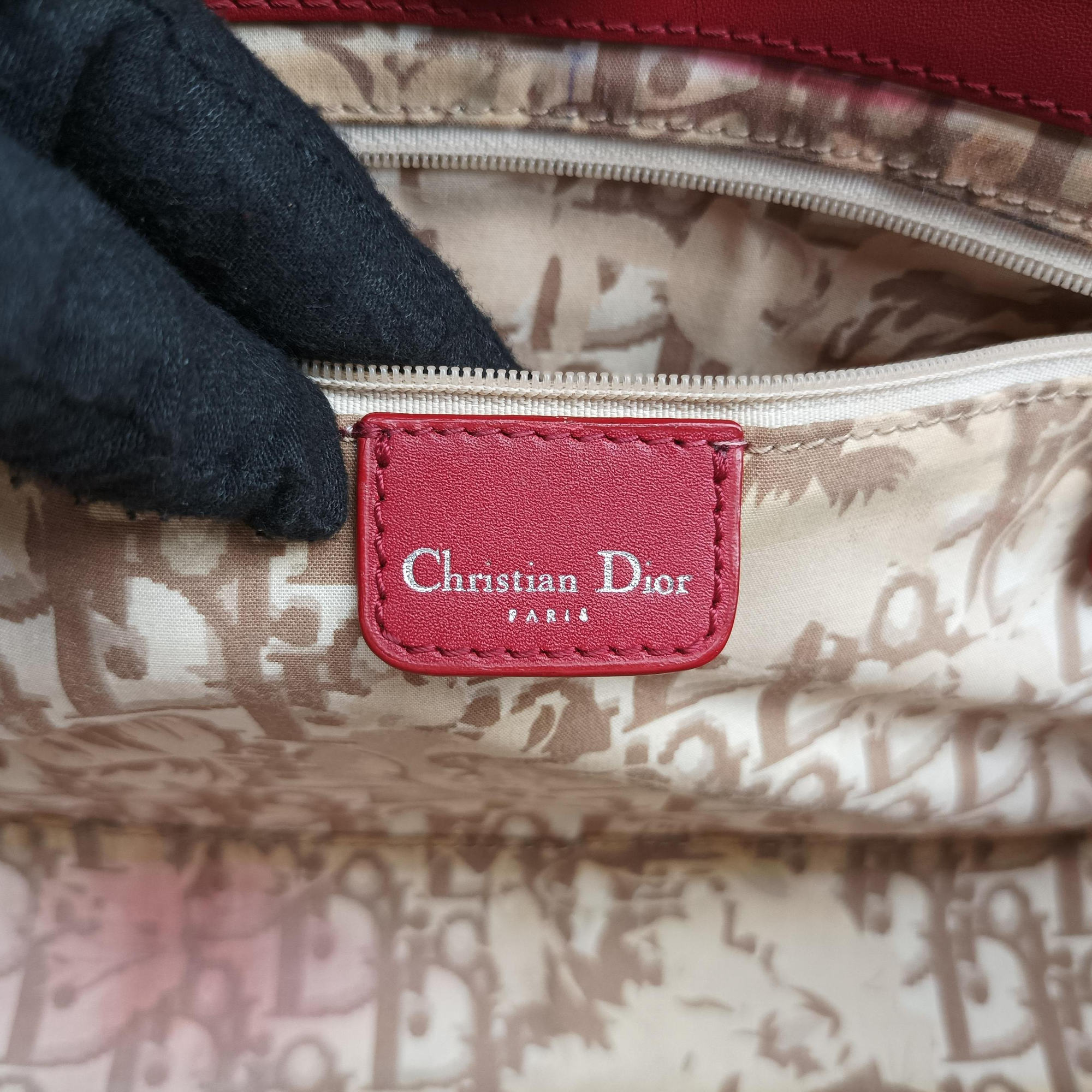 Pre-owned Christian Dior D charm Red Leather  handbag | stylenewstar