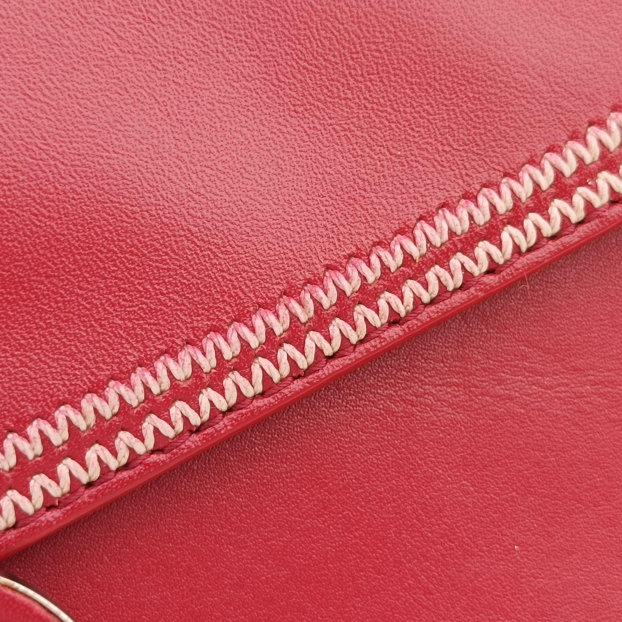 Pre-owned Christian Dior D charm Red Leather  handbag | stylenewstar