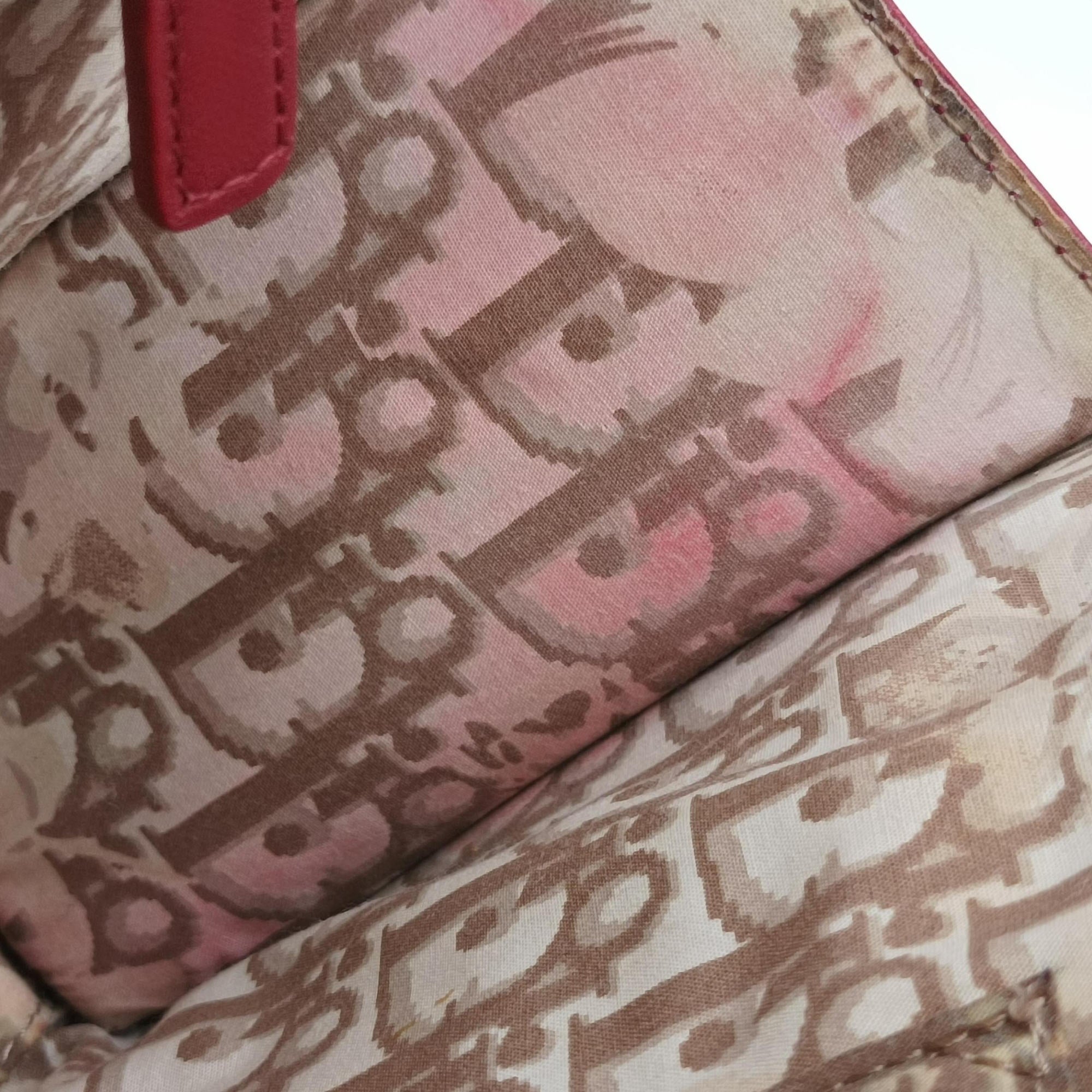 Pre-owned Christian Dior D charm Red Leather  handbag | stylenewstar