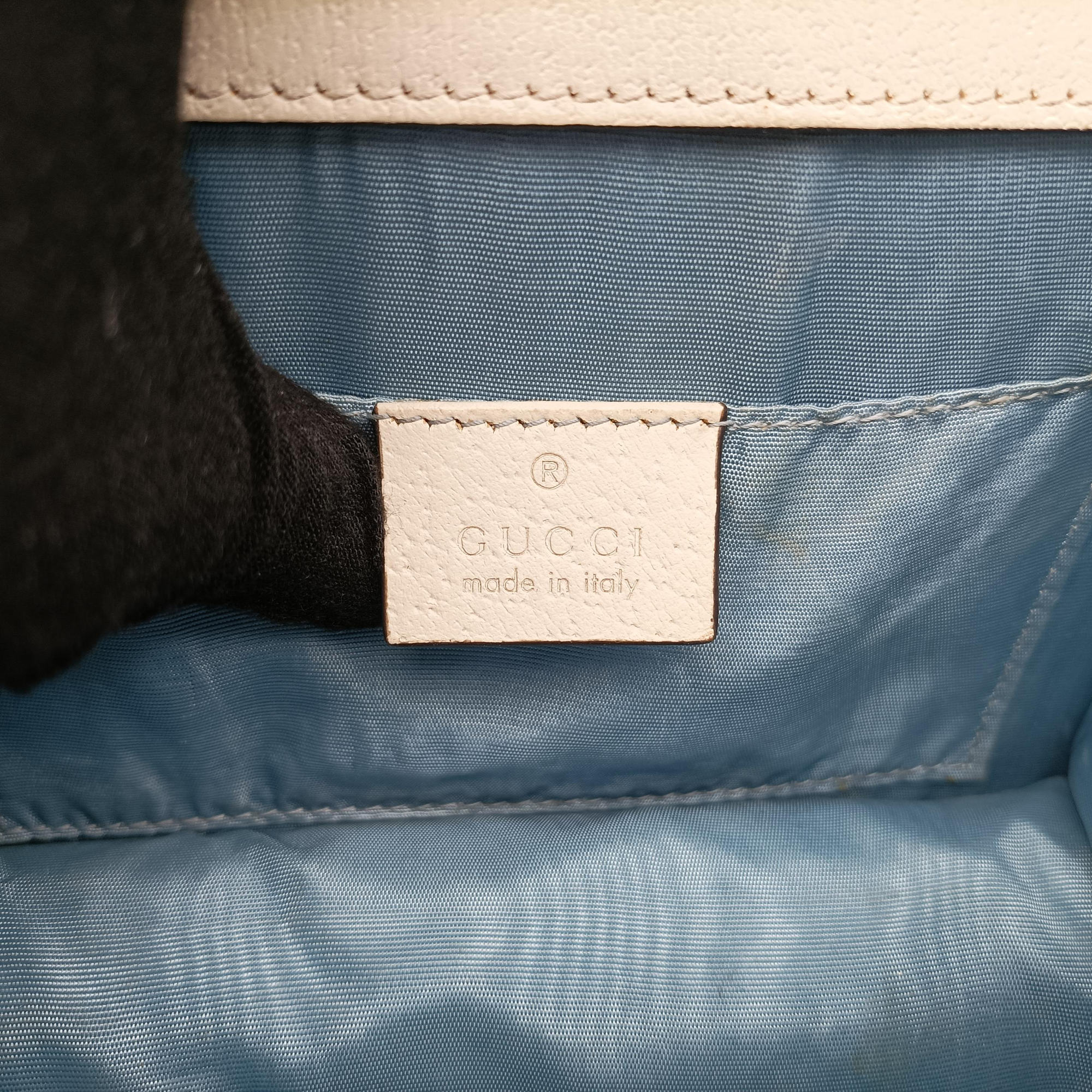 Vintage Gucci Sylvie White×black×red Leather 470270 shoulderbag | stylenewstar