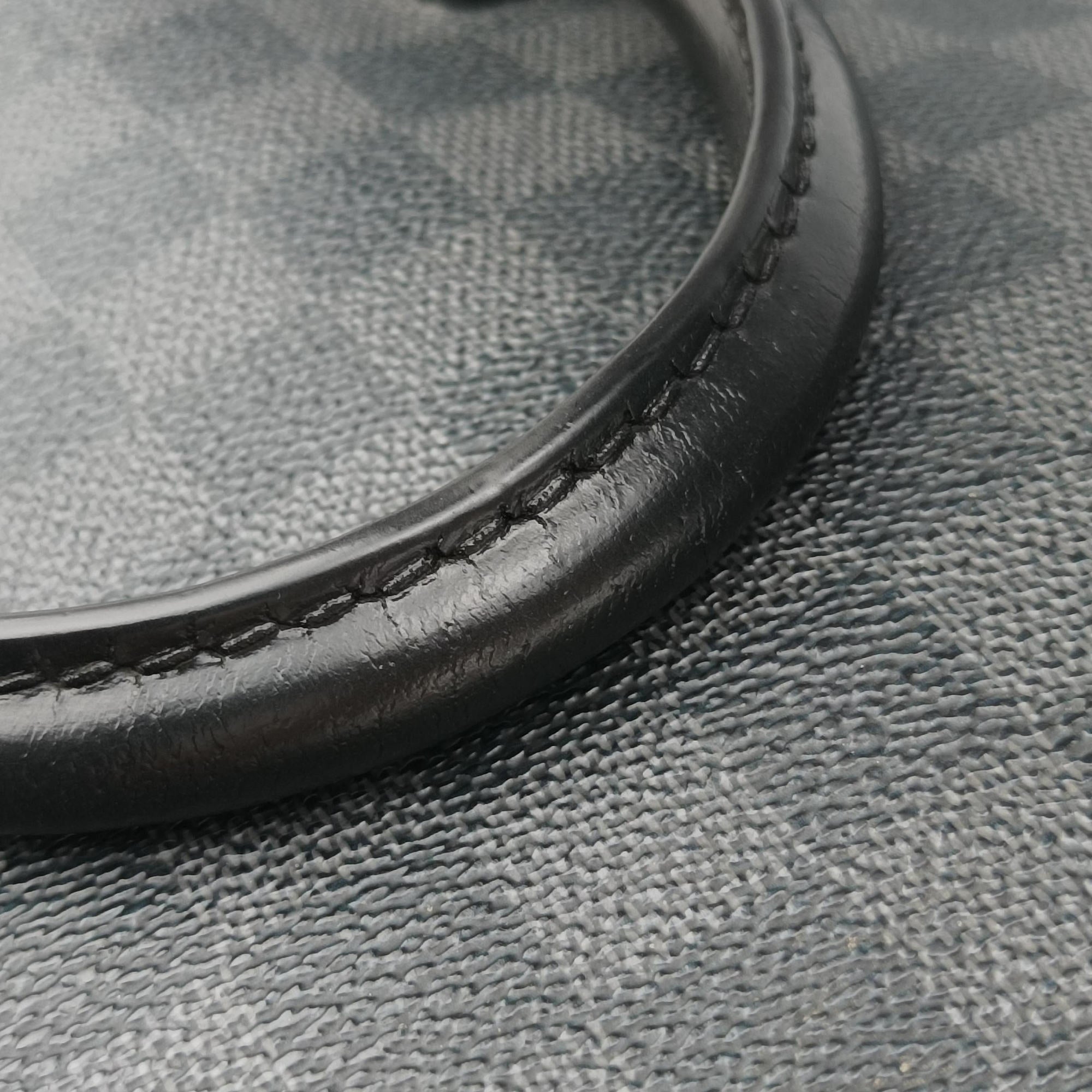 Secondhand Louis Vuitton Porte Documents Jour Noir Damier Graphite N48224 handbag | stylenewstar