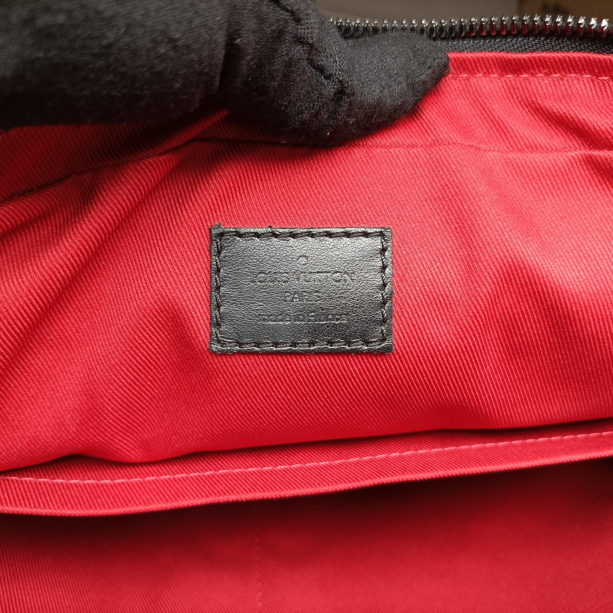 Secondhand Louis Vuitton Utility Business Black Damier Graphite N40278 shoulderbag | stylenewstar
