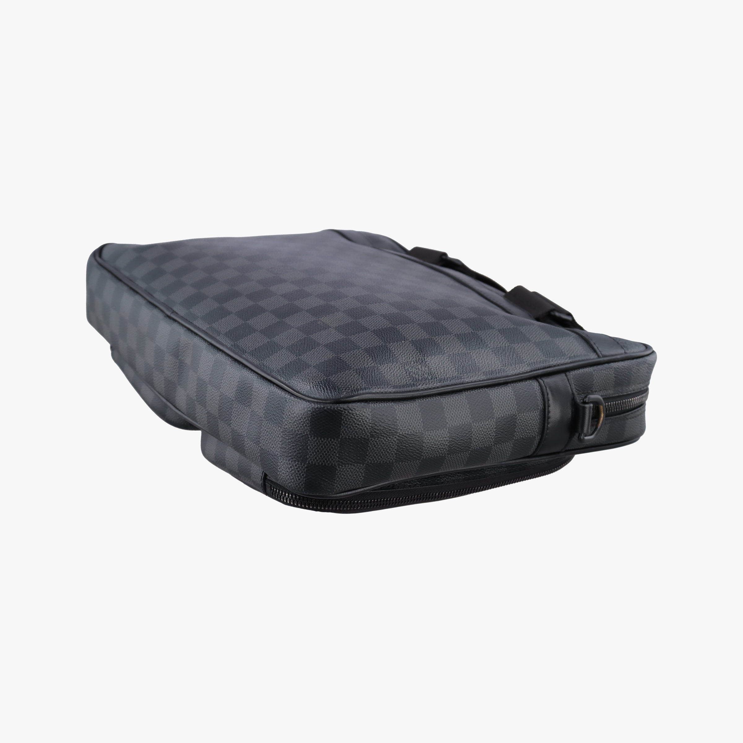 Secondhand Louis Vuitton Utility Business Black Damier Graphite N40278 shoulderbag | stylenewstar