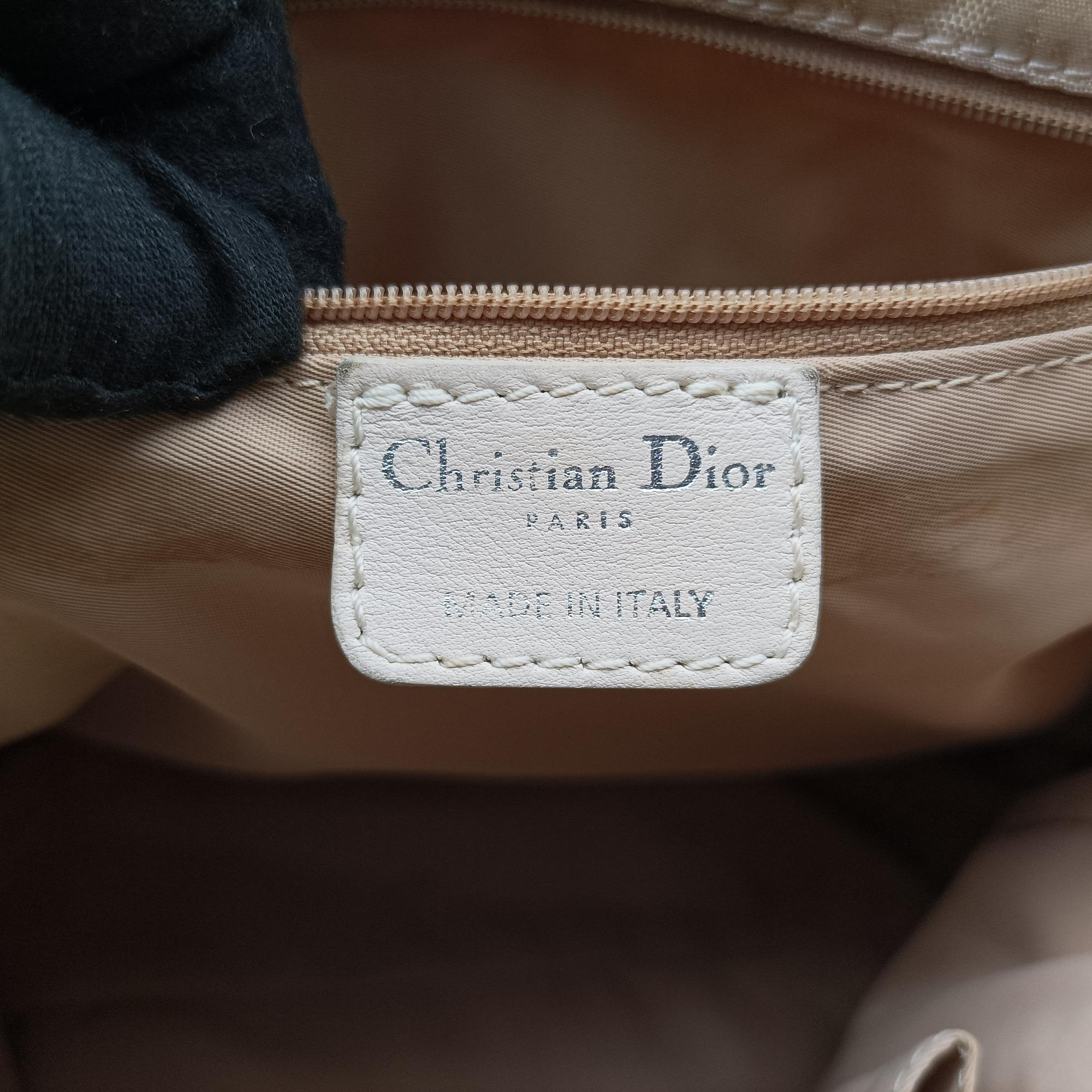 Pre-owned Christian Dior Lovely Beige Diorissimo Canvas × Leather  handbag | stylenewstar