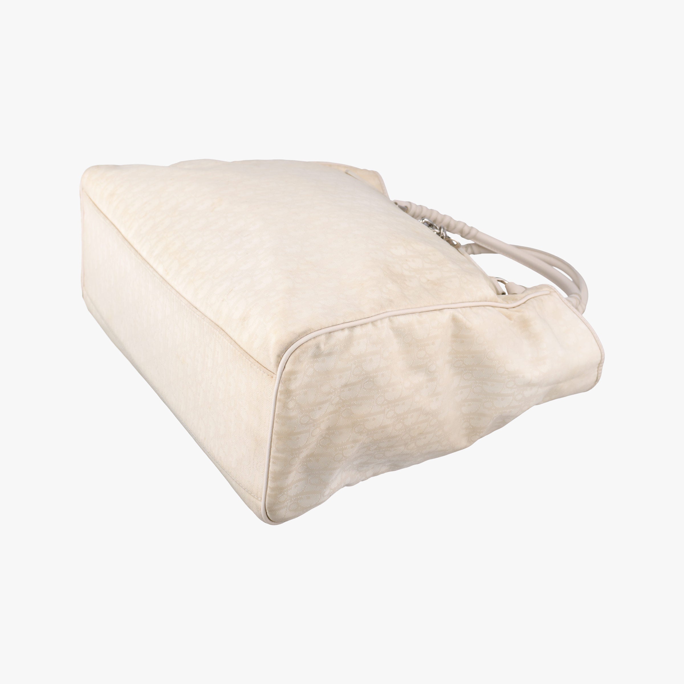 Pre-owned Christian Dior Lovely Beige Diorissimo Canvas × Leather  handbag | stylenewstar
