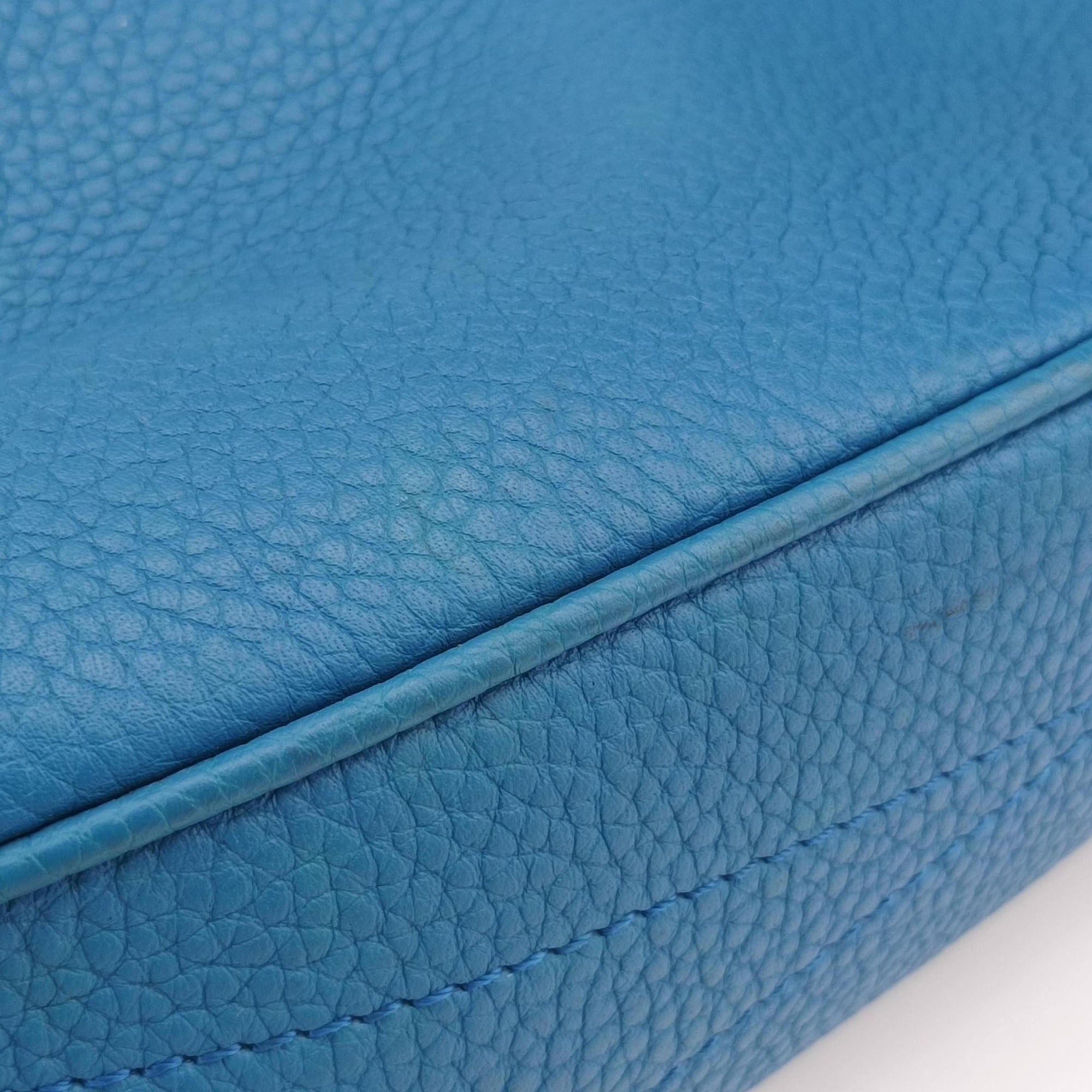 Pre-owned Louis Vuitton Armand Briefcase MM Blue Taurillon leather M52822 handbag | stylenewstar