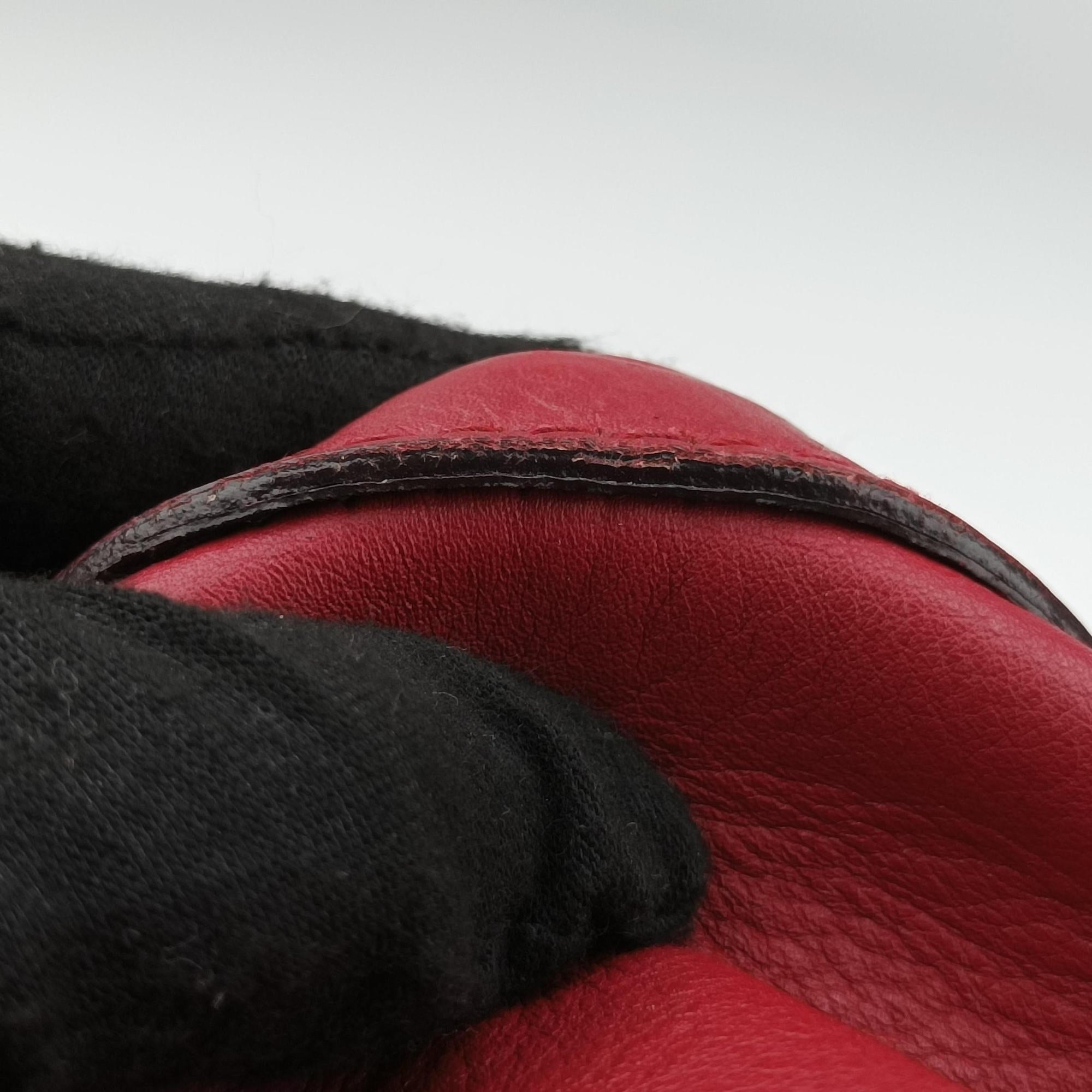 Secondhand Gucci Guccissima Trim Web Joy Red Leather 247205 shoulderbag | stylenewstar