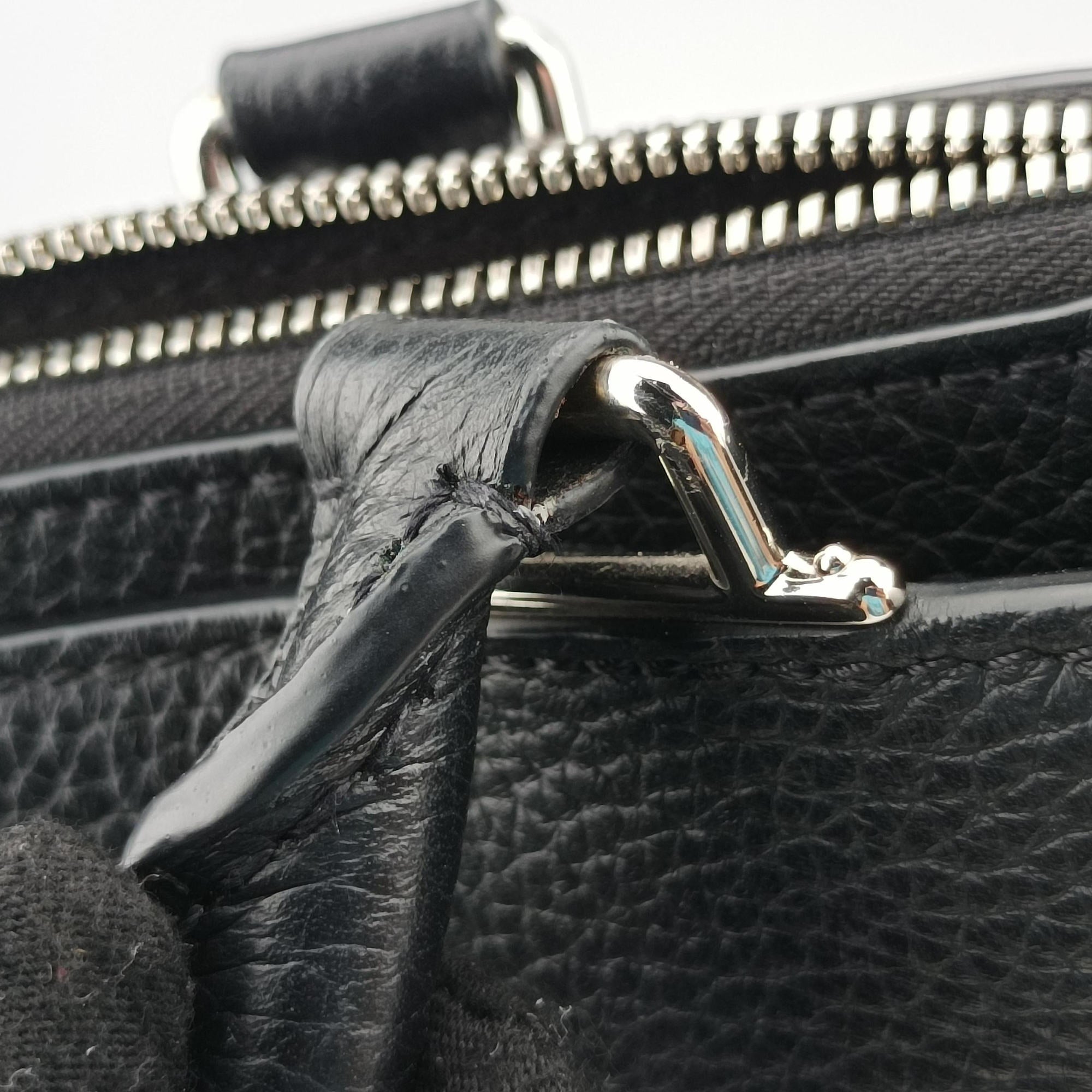 Pre-owned Louis Vuitton Armand Briefcase MM Noir Taurillon leather M54381 handbag | stylenewstar