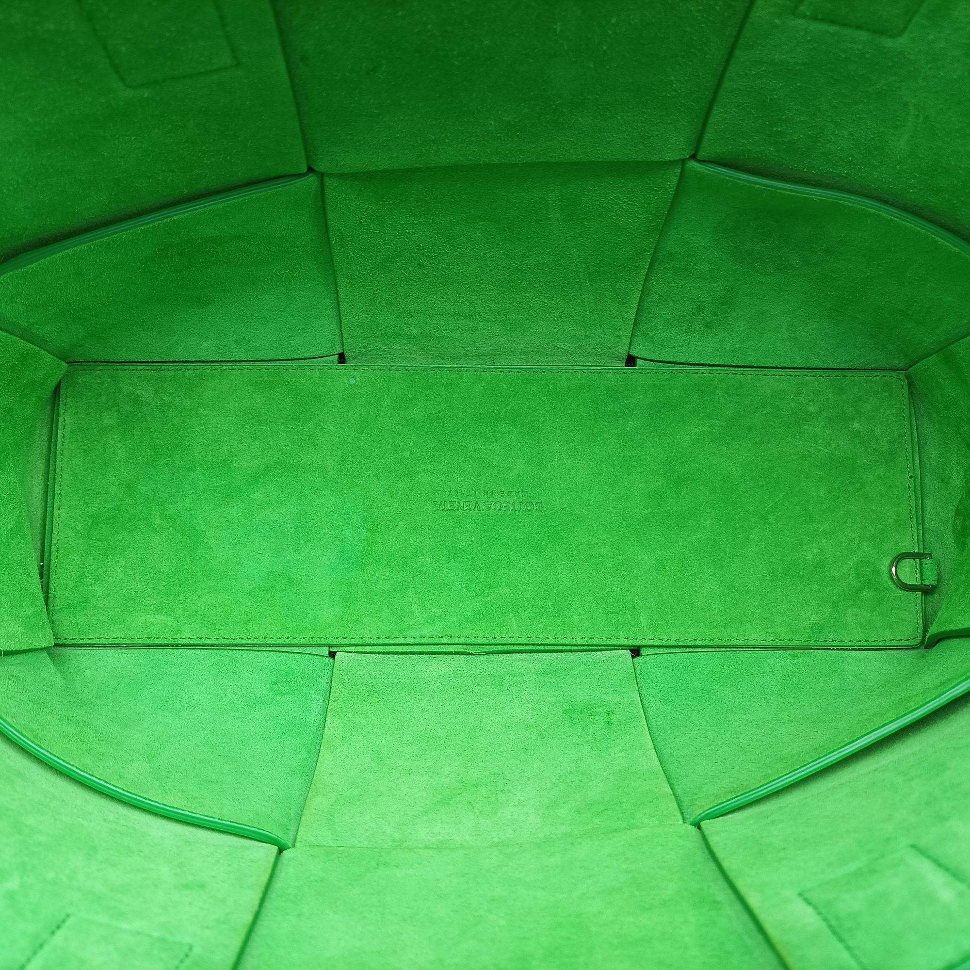 Pre-owned Bottega Veneta THE ARCO Tote White×Green lambskin  handbag | stylenewstar