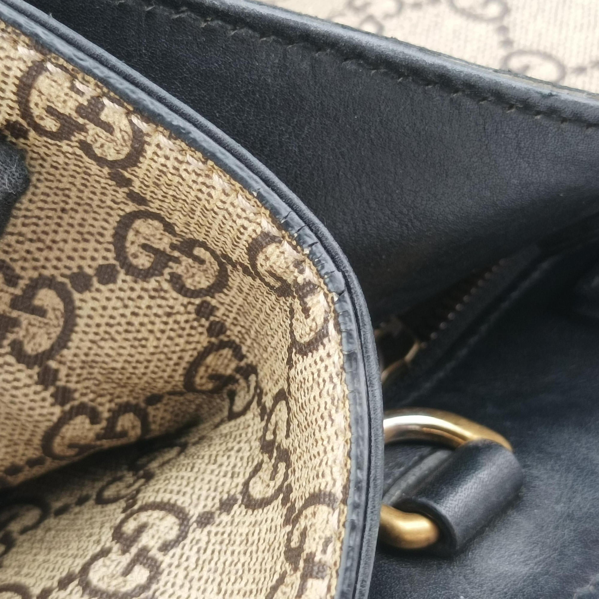 Pre-owned Gucci GG Supreme Bee Beige×black PVC coated canvas×Leather 450950 shoulderbag | stylenewstar