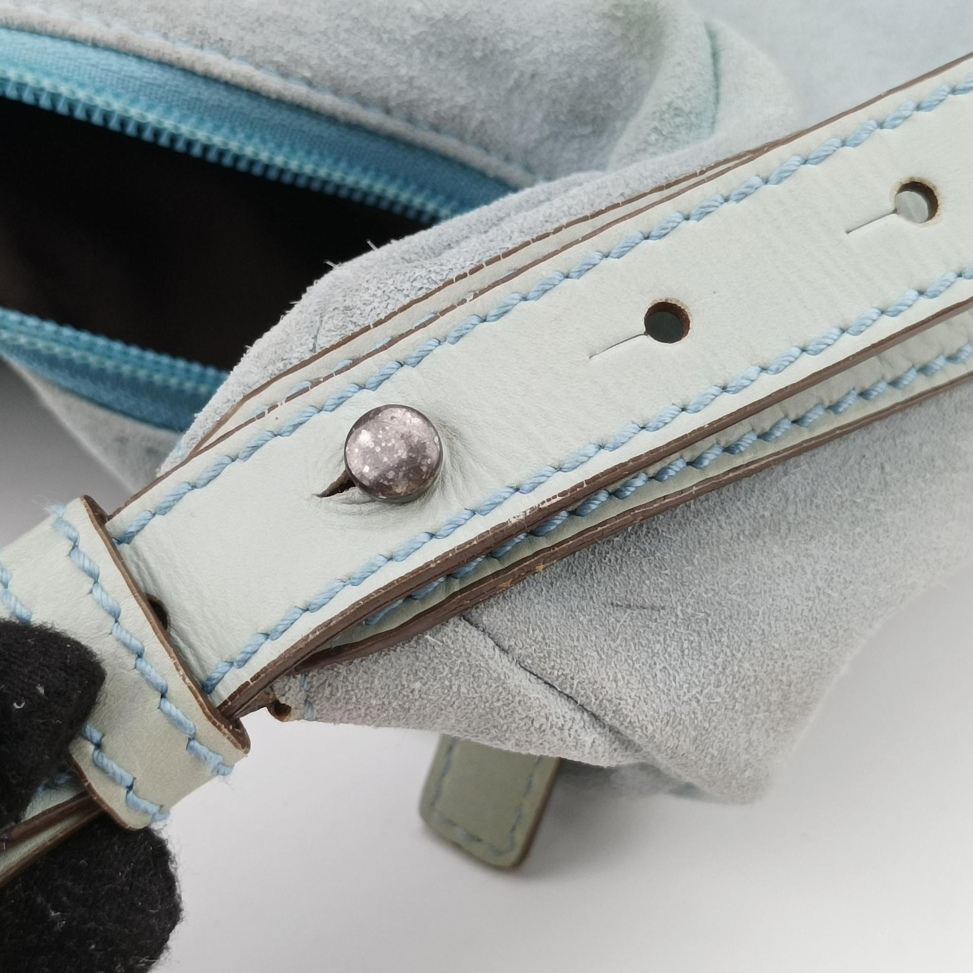 Pre-owned Yves Saint Laurent Rive Gauche Mombasa Light Blue Suede 205118 shoulderbag | stylenewstar