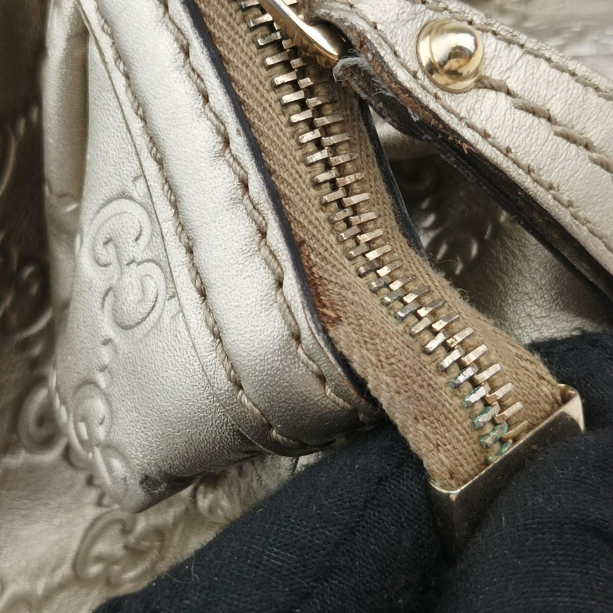 Vintage Gucci Sukey GUCCISSIMA Golden Leather 223974 shoulderbag | stylenewstar