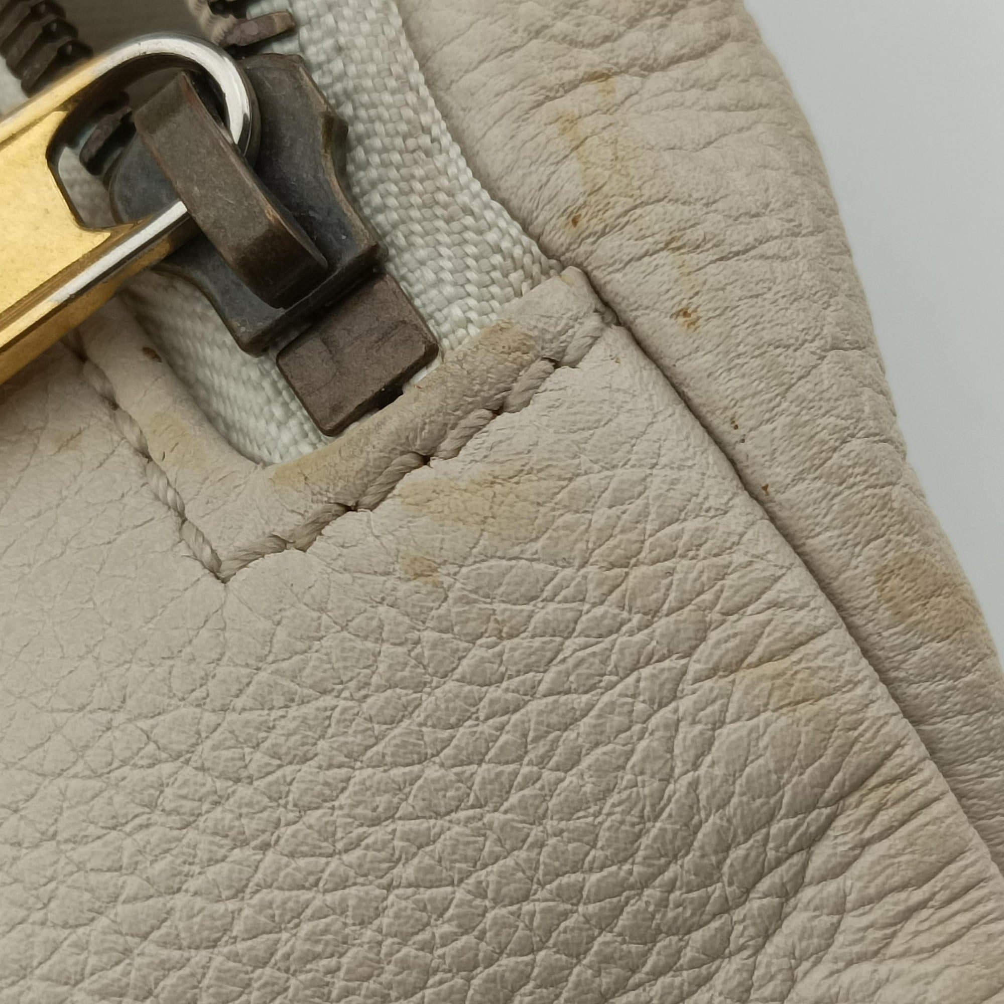 Secondhand Gucci Print White Leather 530412 bum bag/waist bag | stylenewstar