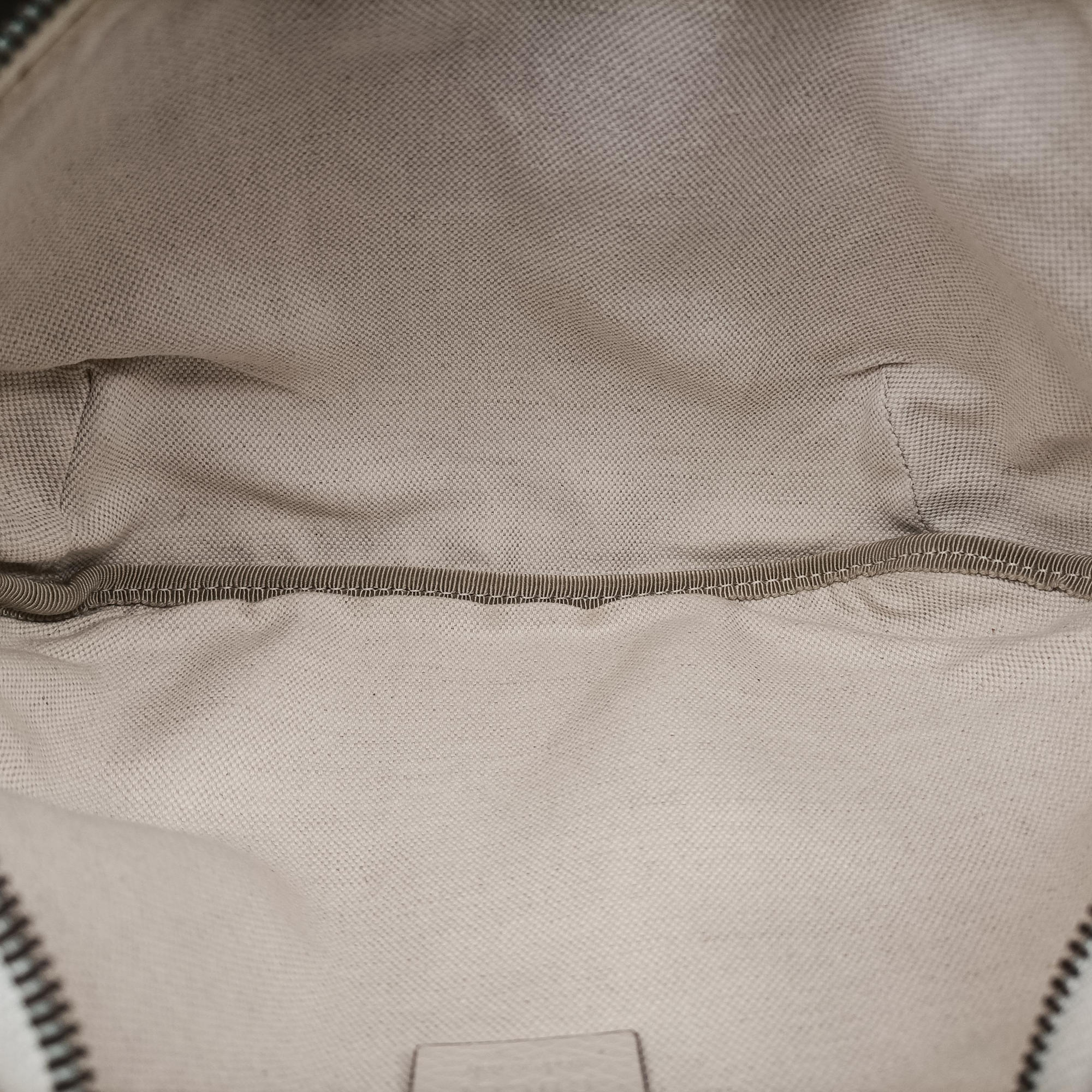 Secondhand Gucci Print White Leather 530412 bum bag/waist bag | stylenewstar