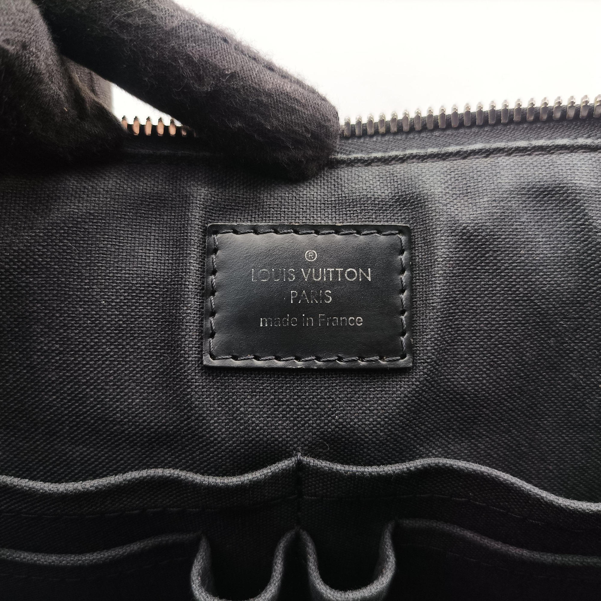 Secondhand Louis Vuitton Porte Documents Jour Noir Damier Graphite N48224 handbag | stylenewstar