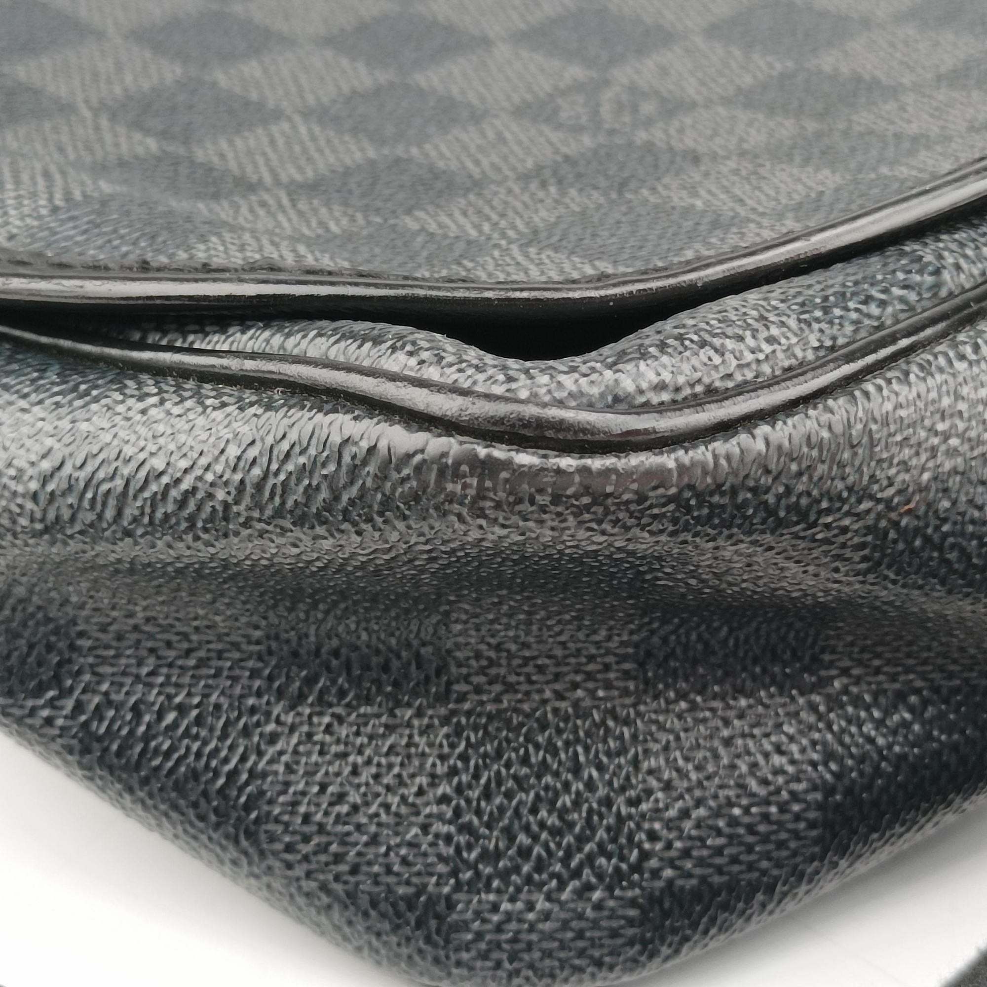 Vintage Louis Vuitton DANIEL MM Noir Damier GRAPHITE N58029 shoulderbag | stylenewstar