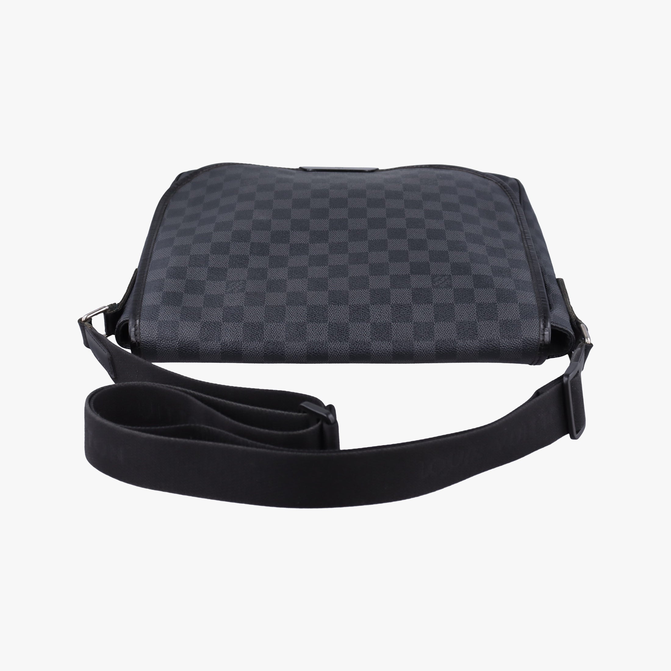 Vintage Louis Vuitton DANIEL MM Noir Damier GRAPHITE N58029 shoulderbag | stylenewstar