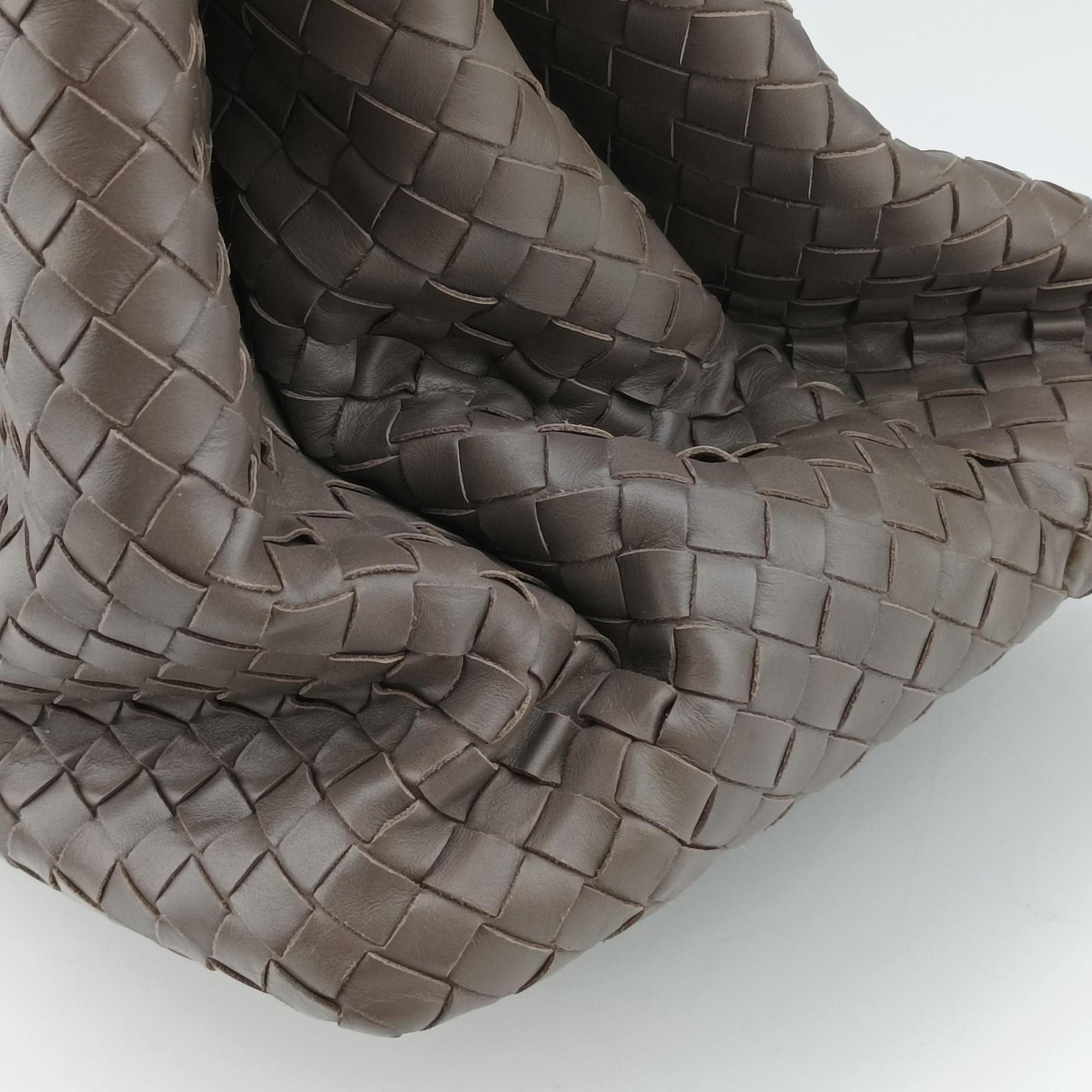 Pre-owned Bottega Veneta Roma Intrecciato Brown lambskin  handbag | stylenewstar