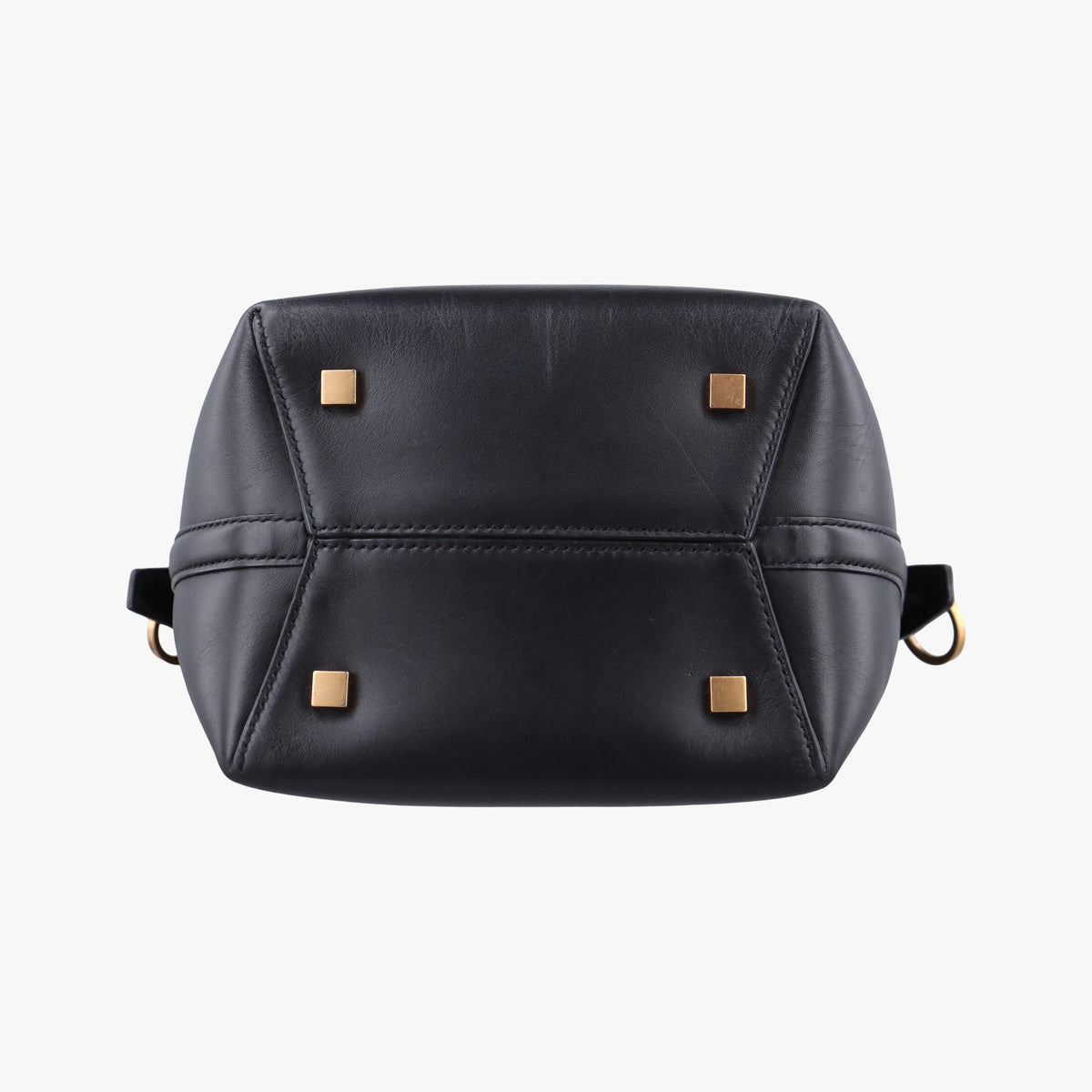 Pre-owned Yves Saint Laurent LE 37 bucket Black Leather 749036 shoulderbag | stylenewstar