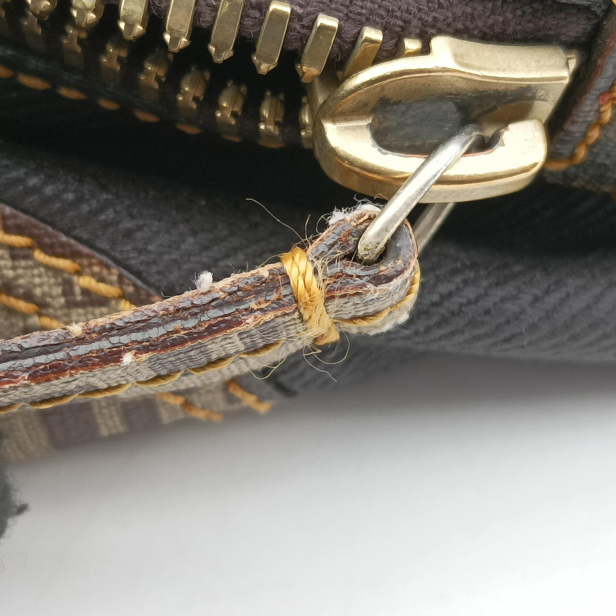 Pre-owned Fendi Zucca Zucchino Mixed Balck x Brown PVC coated canvas 8BL095 handbag | stylenewstar