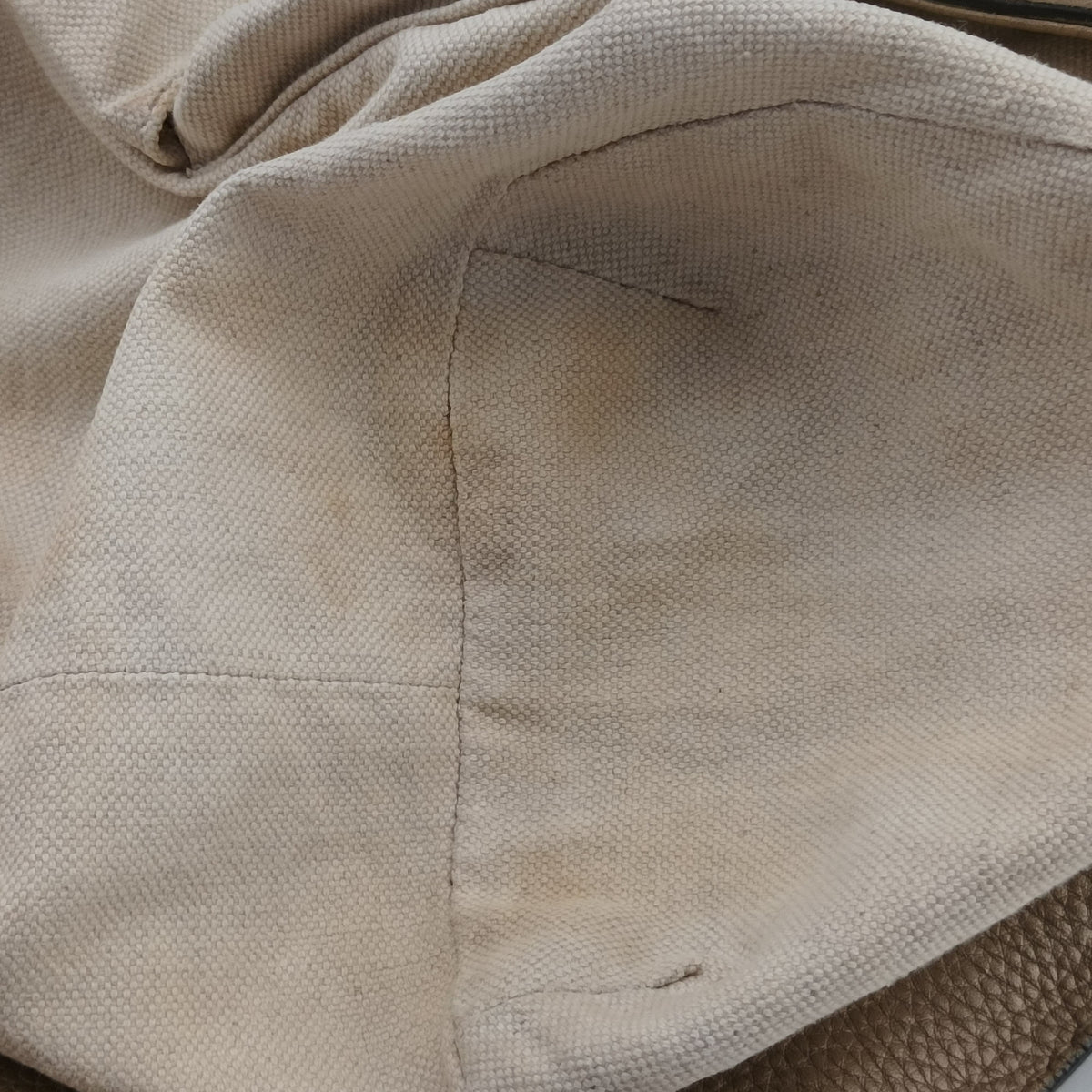 Pre-owned Gucci Bella Beige×Gold canvas×leather 282301 shoulderbag | stylenewstar