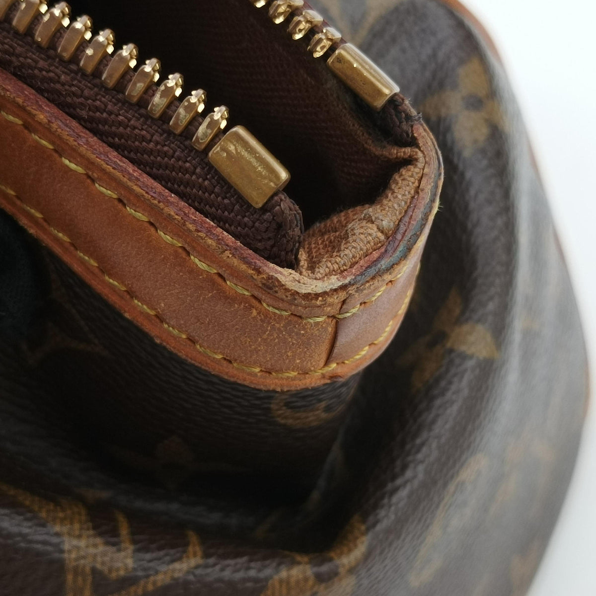 Secondhand Louis Vuitton TIVOLI PM brown Monogram Canvas M40143 handbag | stylenewstar