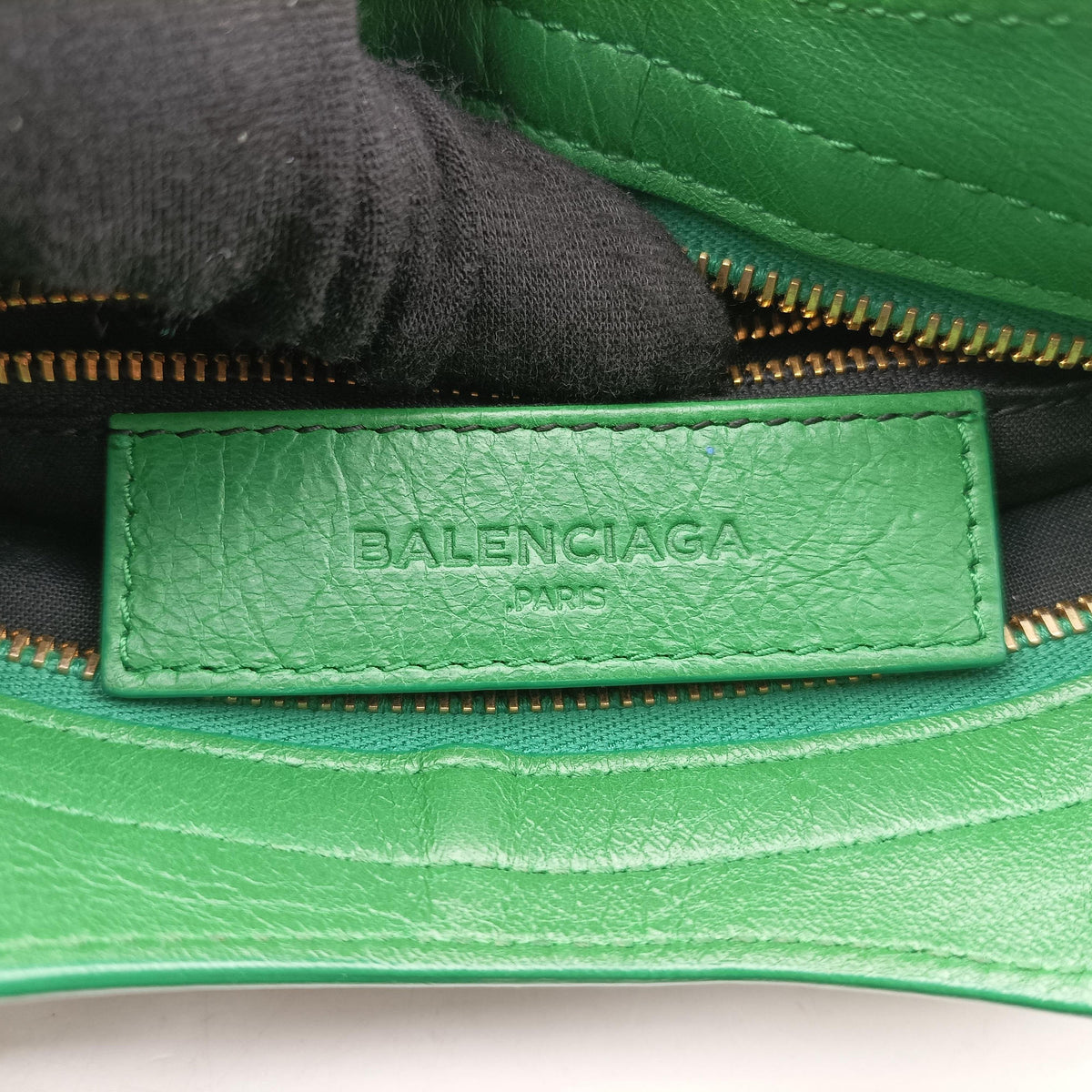Secondhand Balenciaga Classic City Mini Green lambskin  shoulderbag | stylenewstar
