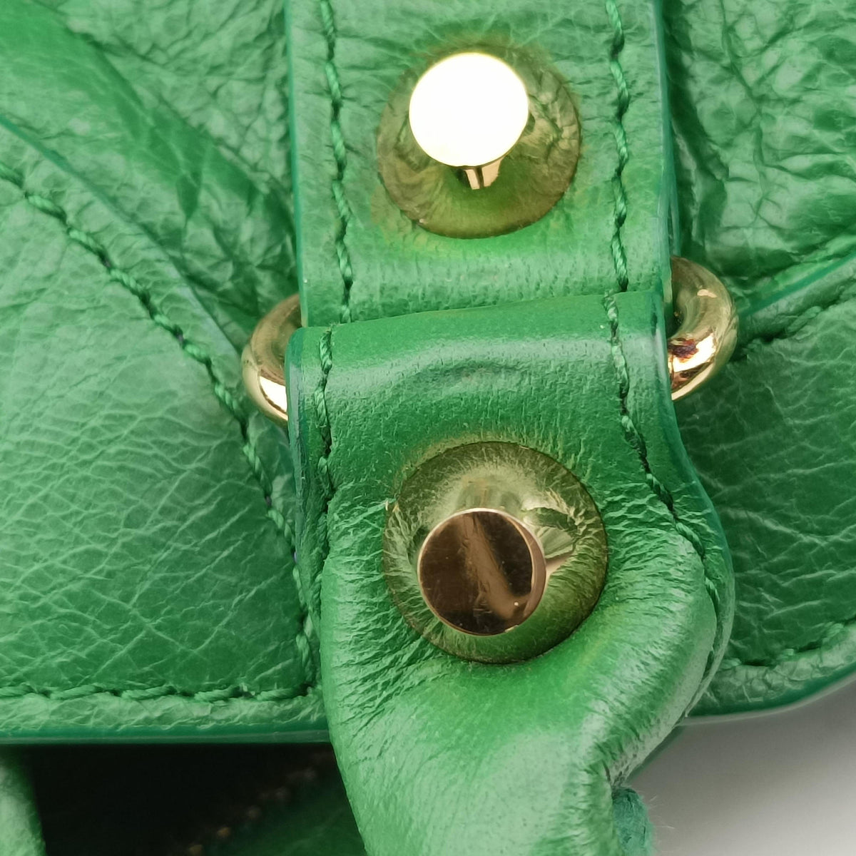 Secondhand Balenciaga Classic City Mini Green lambskin  shoulderbag | stylenewstar